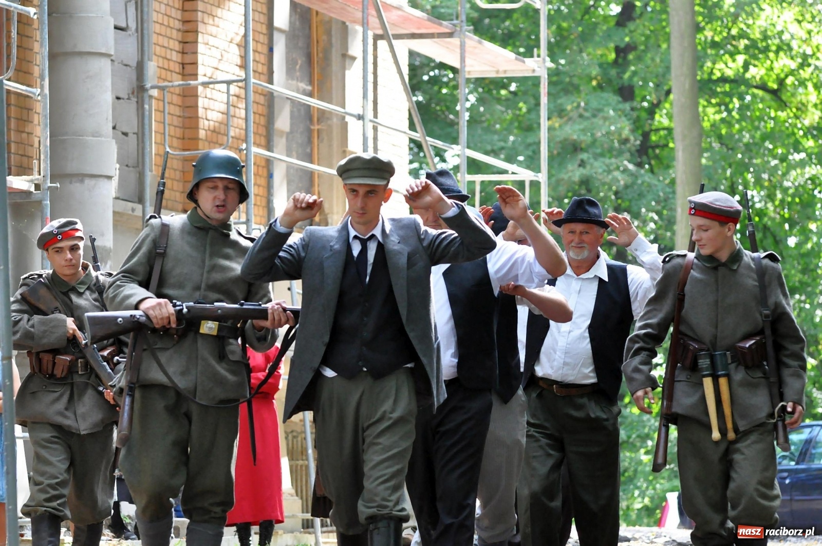 Zdjęcie w galerii na portalu naszraciborz.pl: Wielka rekonstrukcja walki o pałac w Rzuchowie wiadomości z regionu