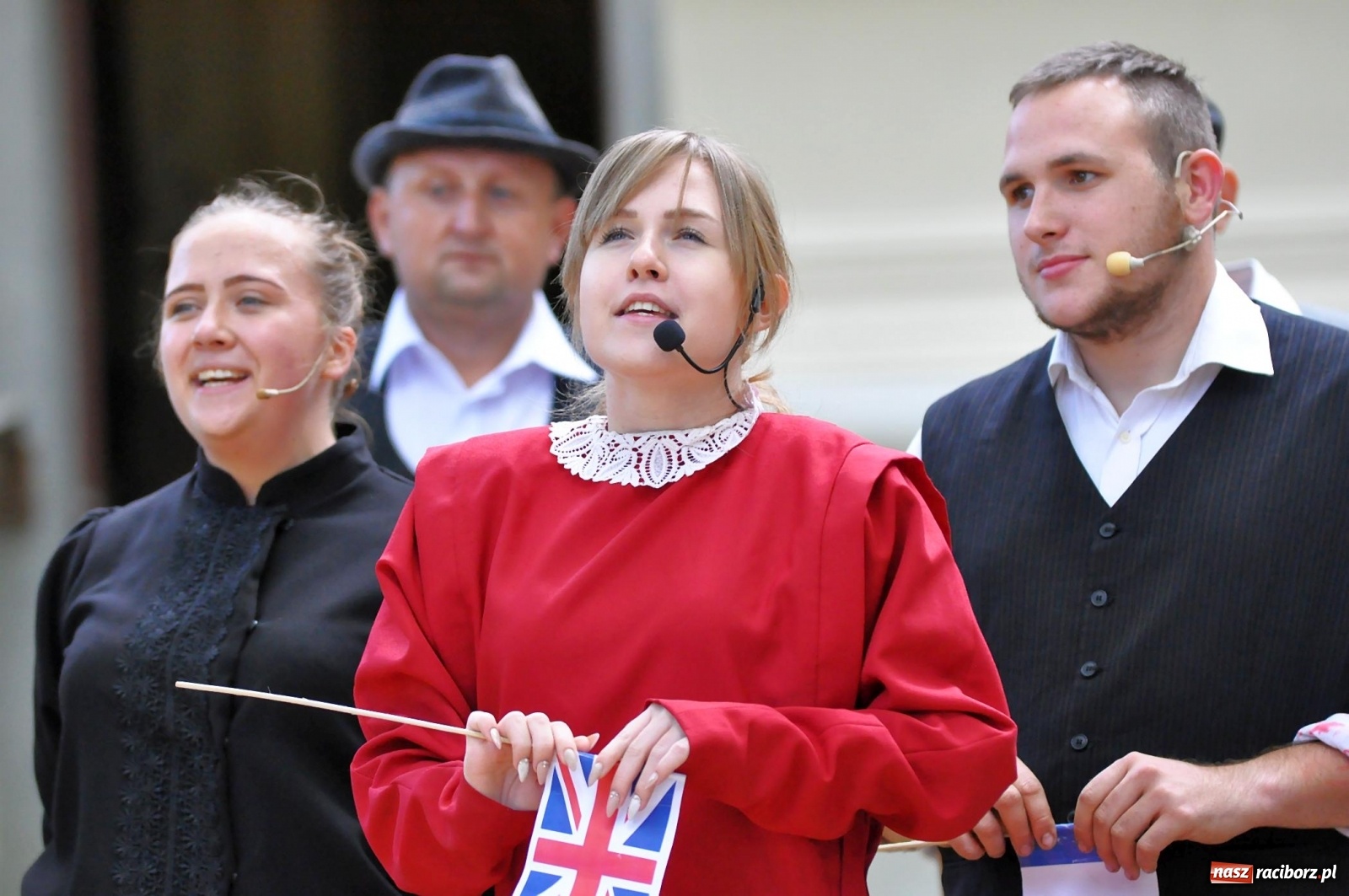 Zdjęcie w galerii na portalu naszraciborz.pl: Wielka rekonstrukcja walki o pałac w Rzuchowie wiadomości z regionu