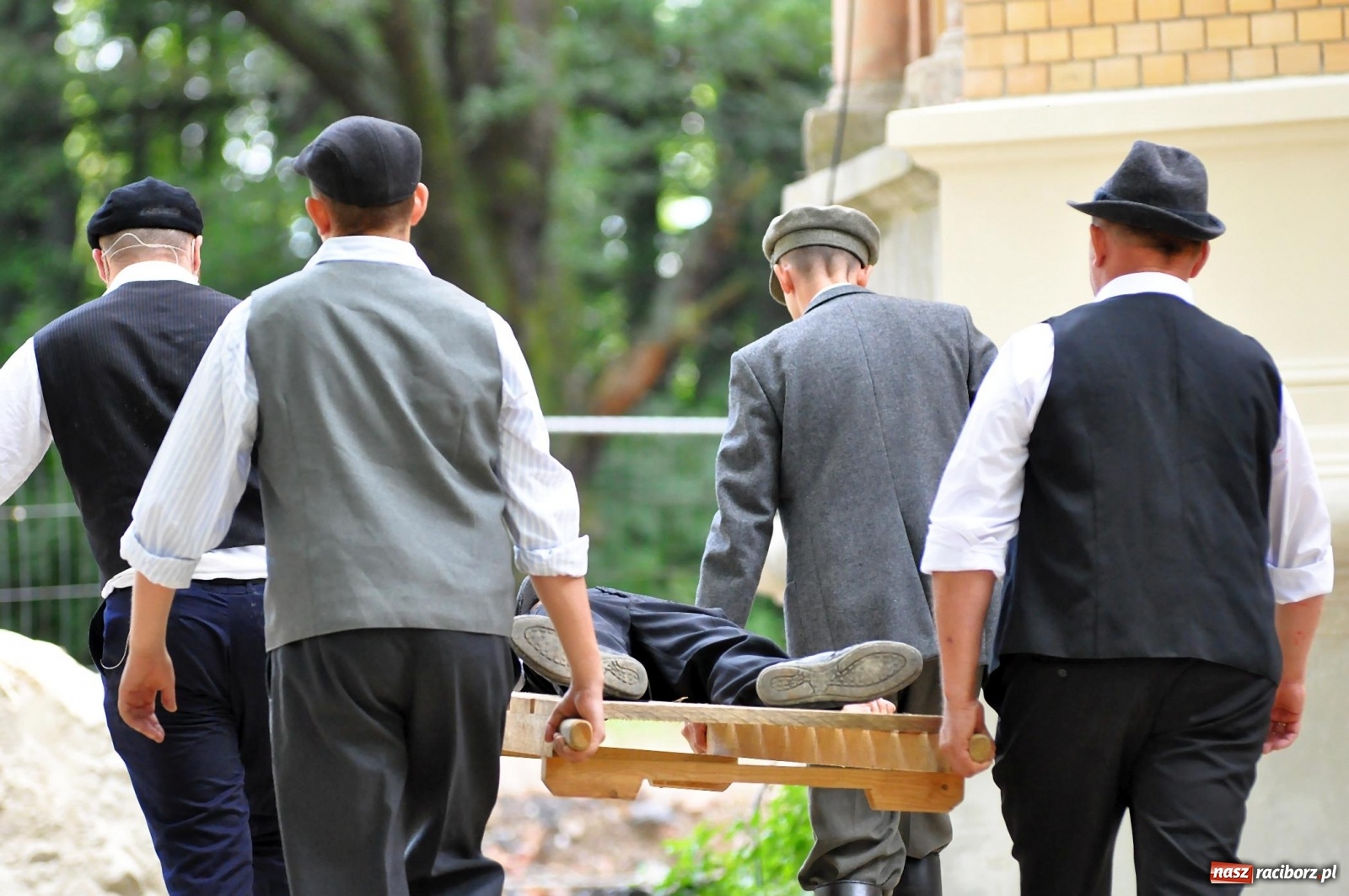 Zdjęcie w galerii na portalu naszraciborz.pl: Wielka rekonstrukcja walki o pałac w Rzuchowie wiadomości z regionu