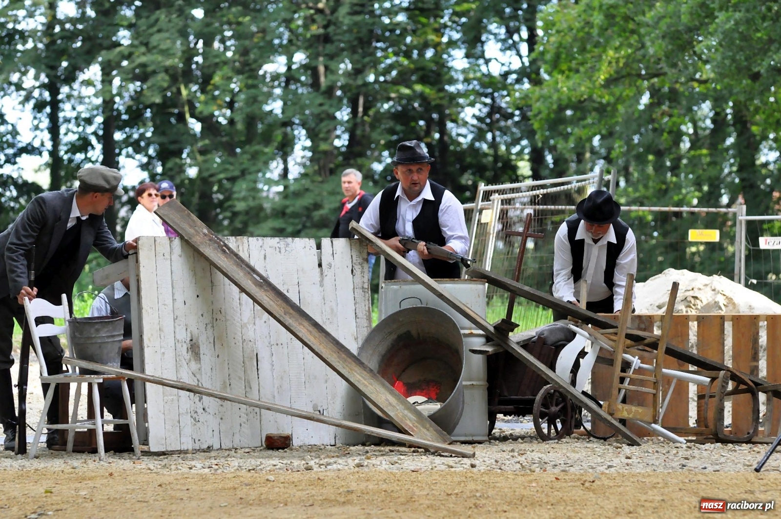 Zdjęcie w galerii na portalu naszraciborz.pl: Wielka rekonstrukcja walki o pałac w Rzuchowie wiadomości z regionu