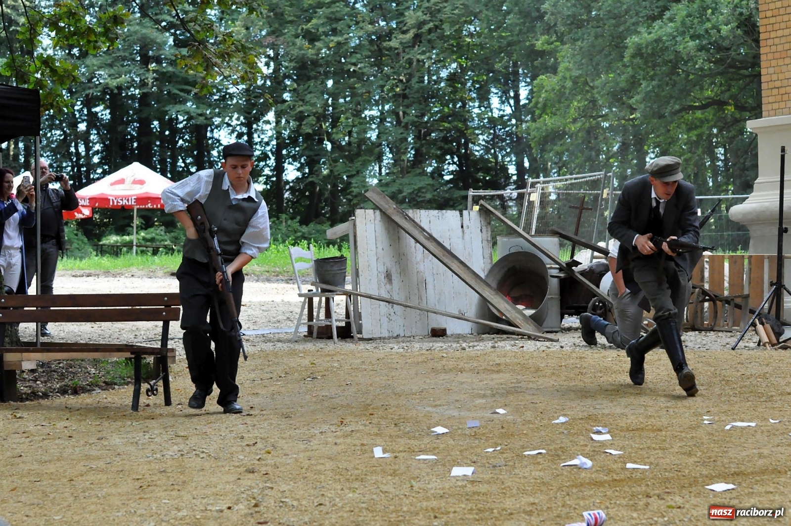 Zdjęcie w galerii na portalu naszraciborz.pl: Wielka rekonstrukcja walki o pałac w Rzuchowie wiadomości z regionu