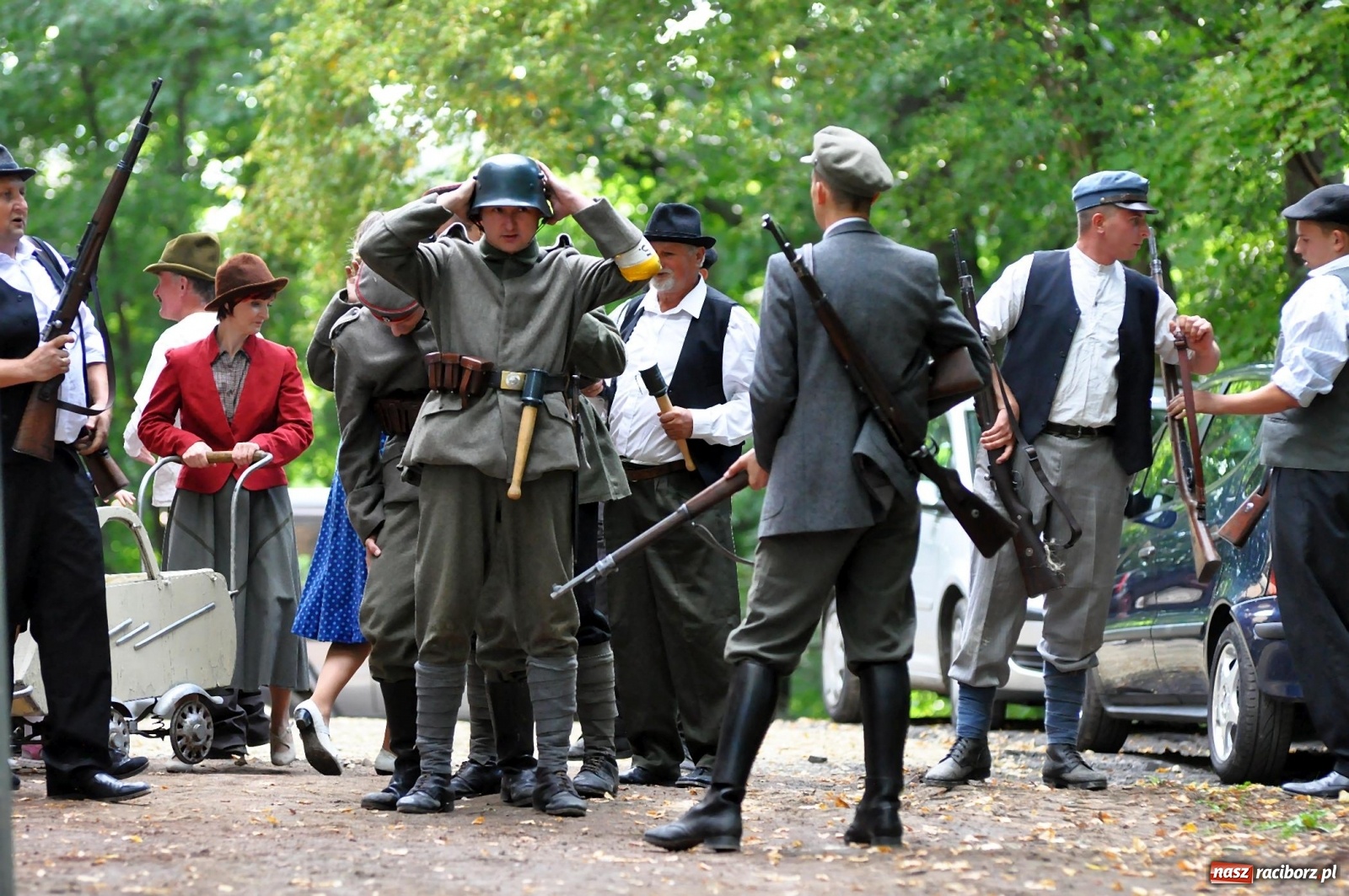 Zdjęcie w galerii na portalu naszraciborz.pl: Wielka rekonstrukcja walki o pałac w Rzuchowie wiadomości z regionu