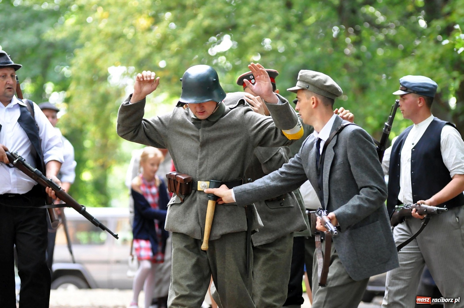 Zdjęcie w galerii na portalu naszraciborz.pl: Wielka rekonstrukcja walki o pałac w Rzuchowie wiadomości z regionu