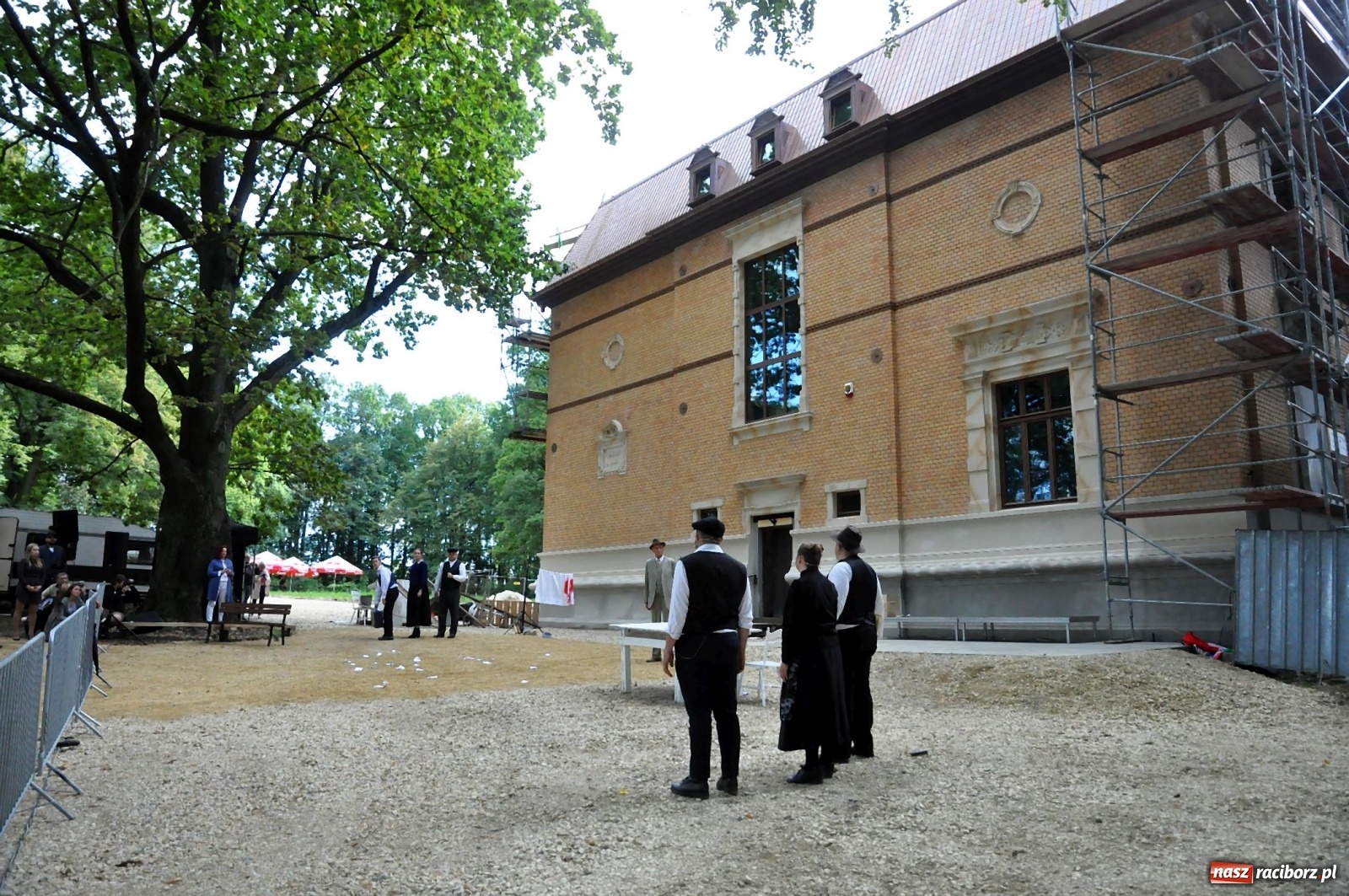 Zdjęcie w galerii na portalu naszraciborz.pl: Wielka rekonstrukcja walki o pałac w Rzuchowie wiadomości z regionu