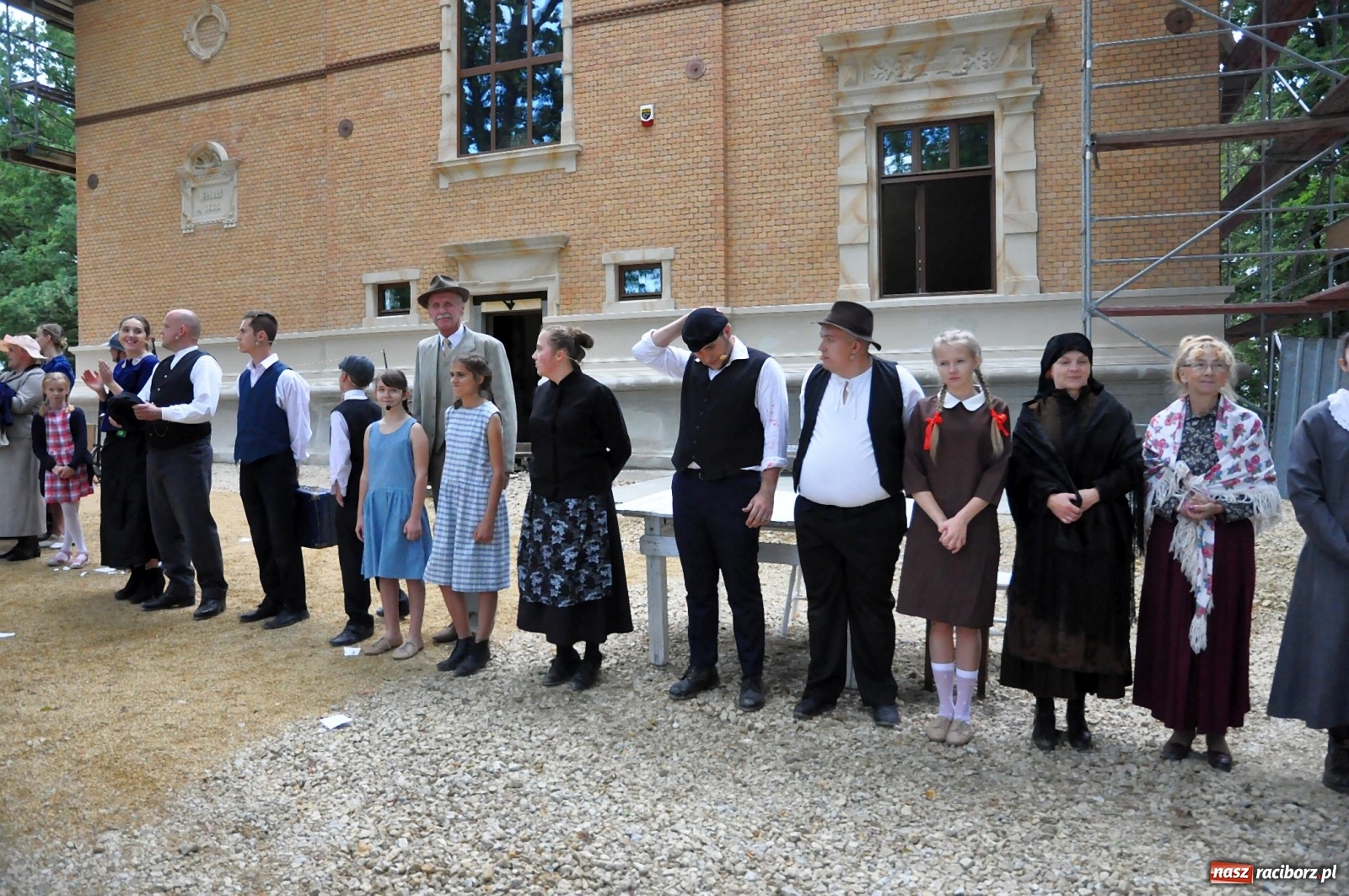 Zdjęcie w galerii na portalu naszraciborz.pl: Wielka rekonstrukcja walki o pałac w Rzuchowie wiadomości z regionu