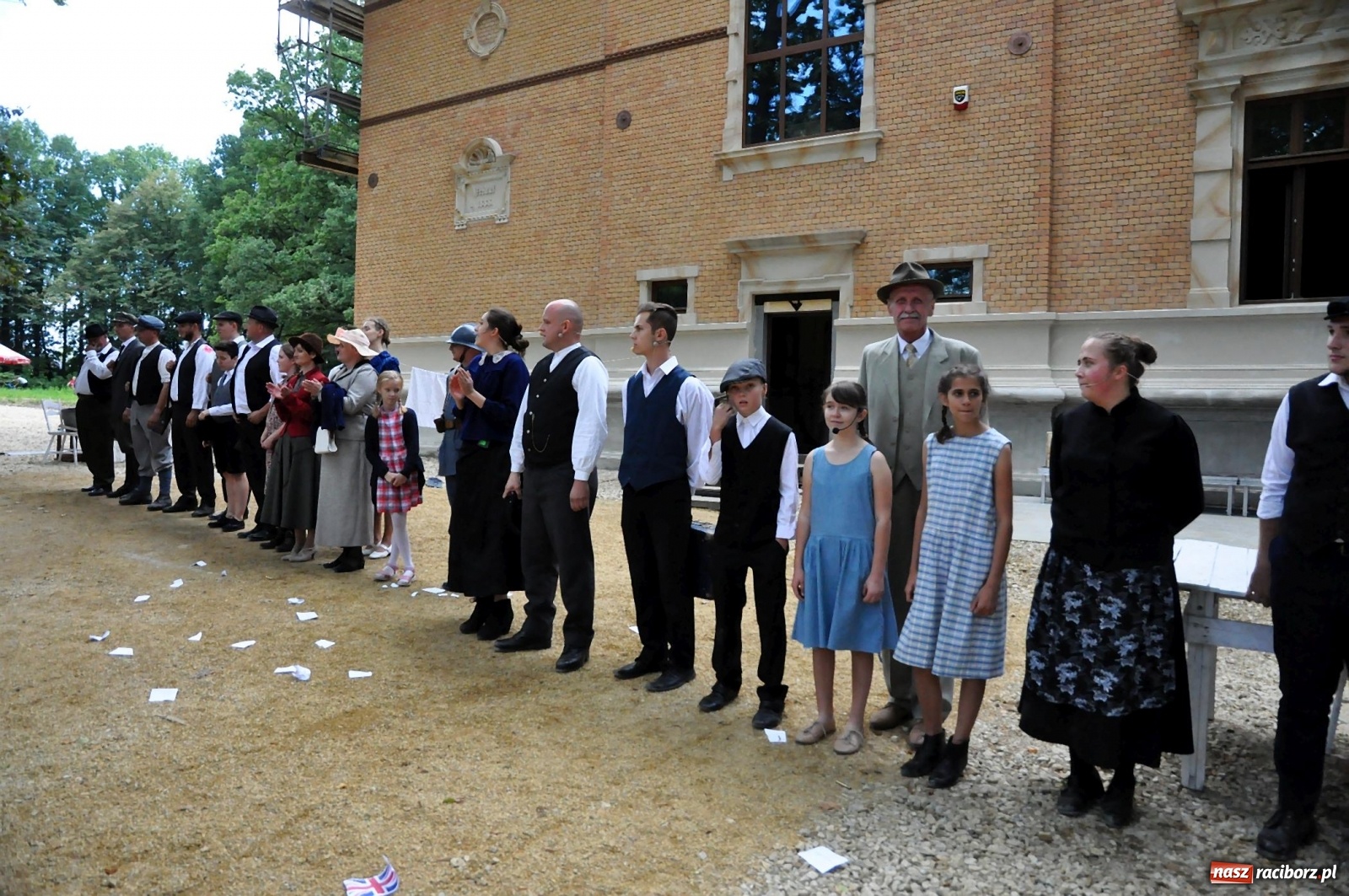 Zdjęcie w galerii na portalu naszraciborz.pl: Wielka rekonstrukcja walki o pałac w Rzuchowie wiadomości z regionu