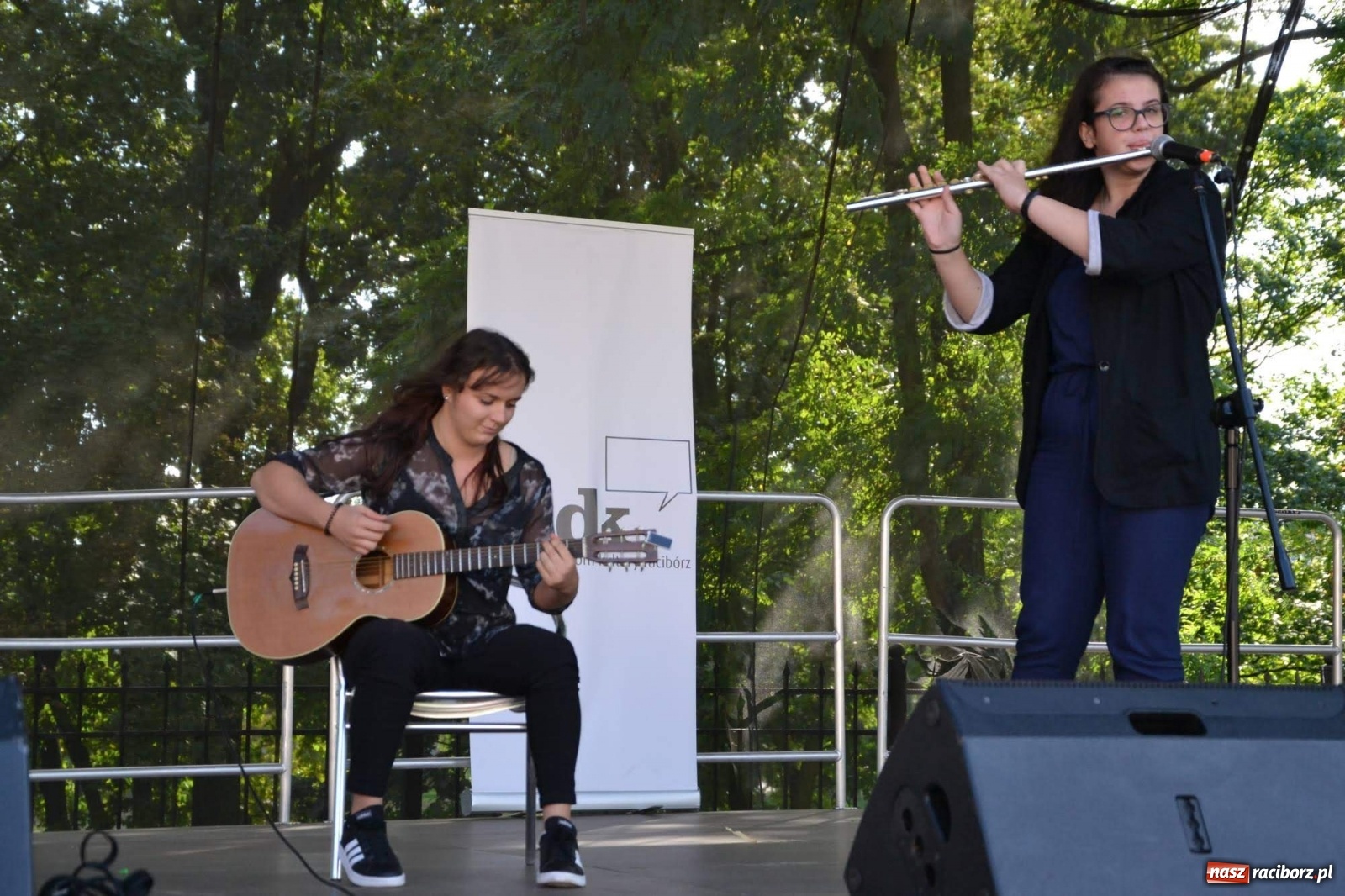 Zdjęcie w galerii na portalu naszraciborz.pl: Młodzież z MDK wystąpiła na zamku [FOTO]  wiadomości z regionu