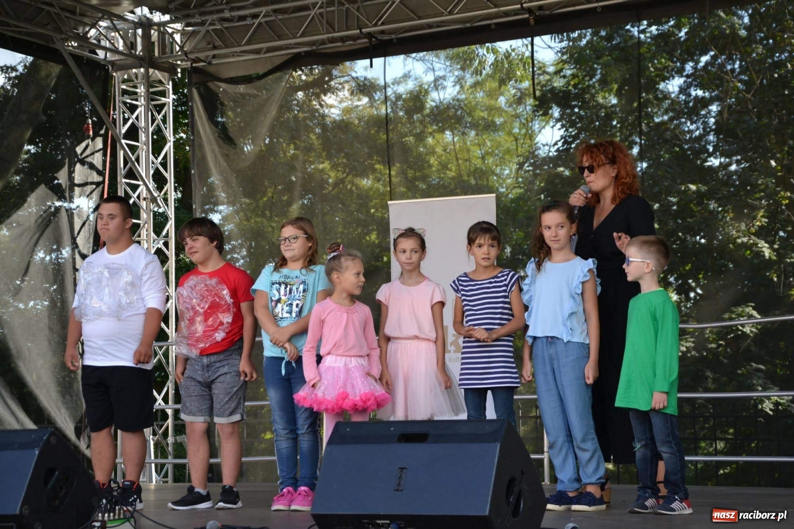 Zdjęcie w galerii na portalu naszraciborz.pl: Młodzież z MDK wystąpiła na zamku [FOTO]  wiadomości z regionu