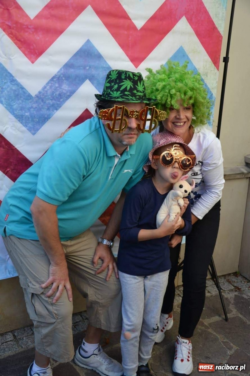 Zdjęcie w galerii na portalu naszraciborz.pl: Młodzież z MDK wystąpiła na zamku [FOTO]  wiadomości z regionu