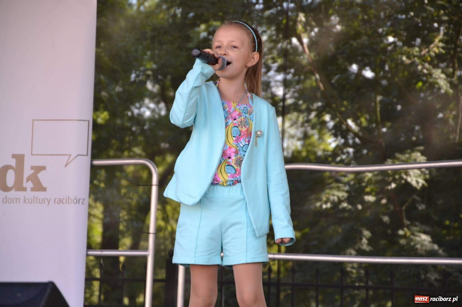 Zdjęcie w galerii na portalu naszraciborz.pl: Młodzież z MDK wystąpiła na zamku [FOTO]  wiadomości z regionu