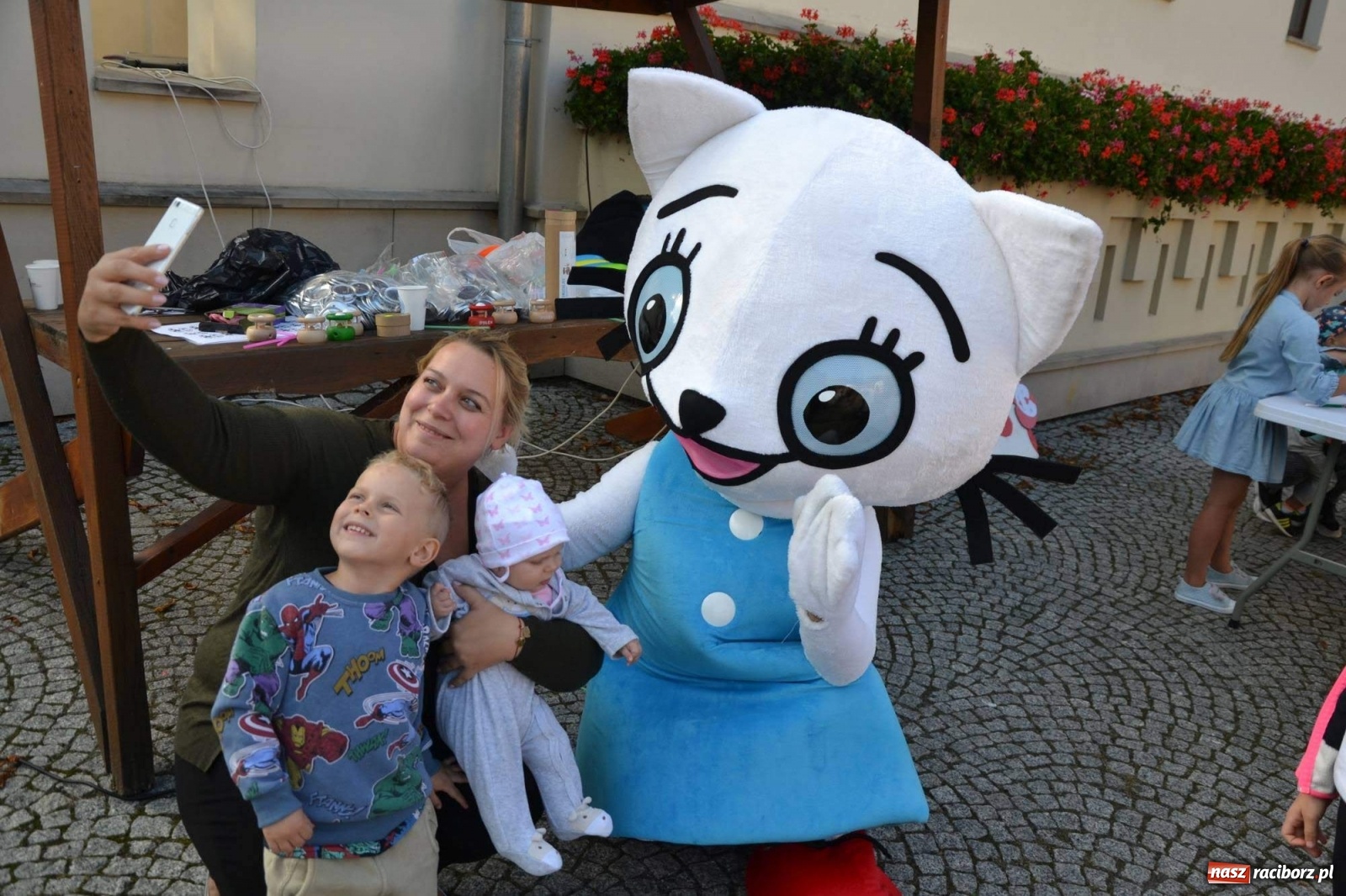 Zdjęcie w galerii na portalu naszraciborz.pl: Młodzież z MDK wystąpiła na zamku [FOTO]  wiadomości z regionu