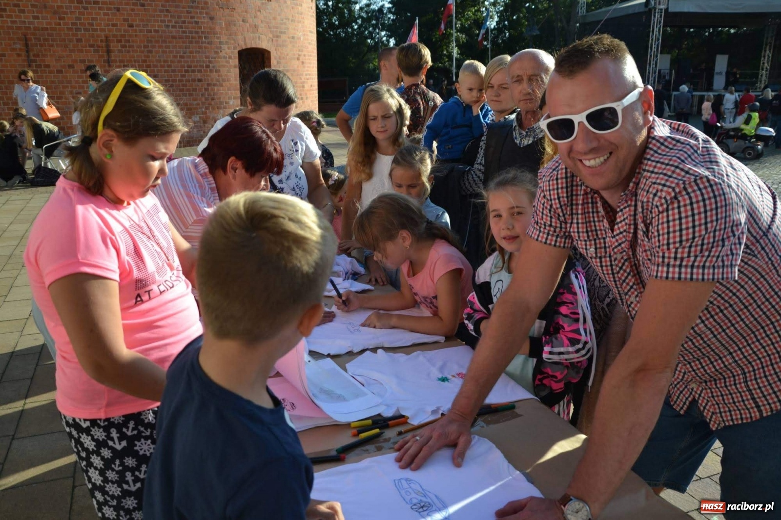 Zdjęcie w galerii na portalu naszraciborz.pl: Młodzież z MDK wystąpiła na zamku [FOTO]  wiadomości z regionu