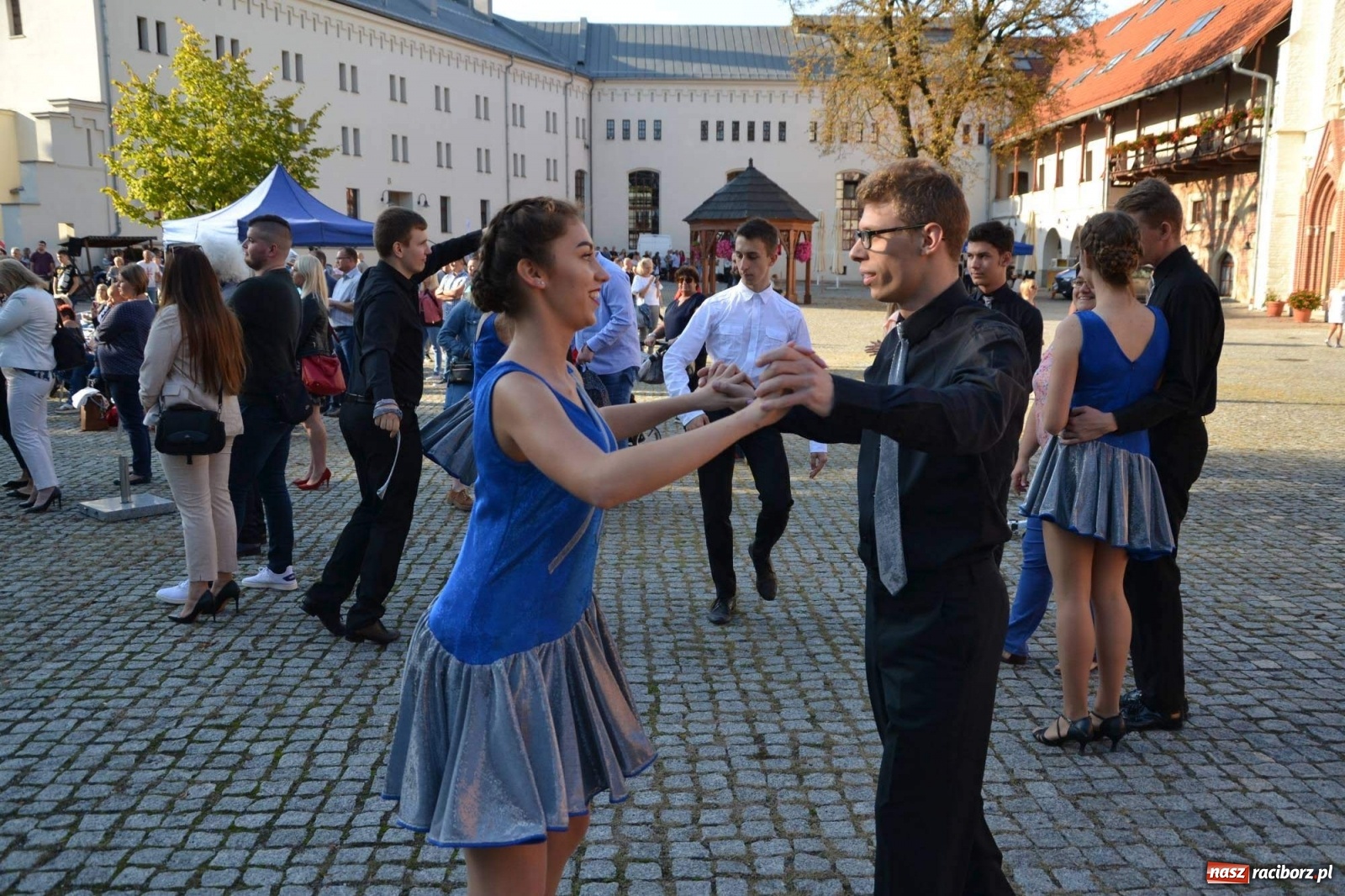 Zdjęcie w galerii na portalu naszraciborz.pl: Młodzież z MDK wystąpiła na zamku [FOTO]  wiadomości z regionu