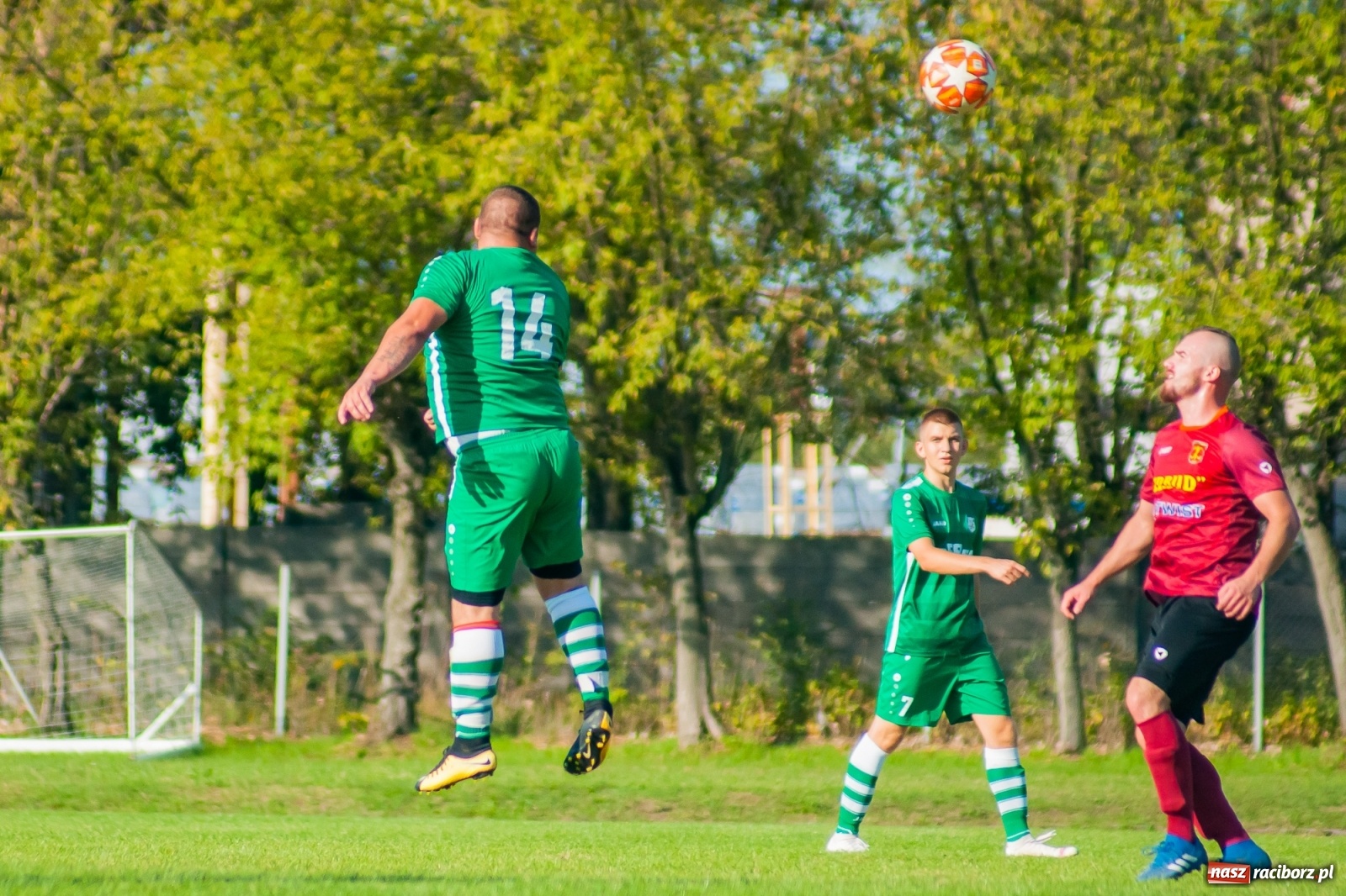 Zdjęcie w galerii na portalu naszraciborz.pl: A klasa. Zameczek Czernica rozbił Rafako [FOTO i WIDEO] wiadomości z regionu
