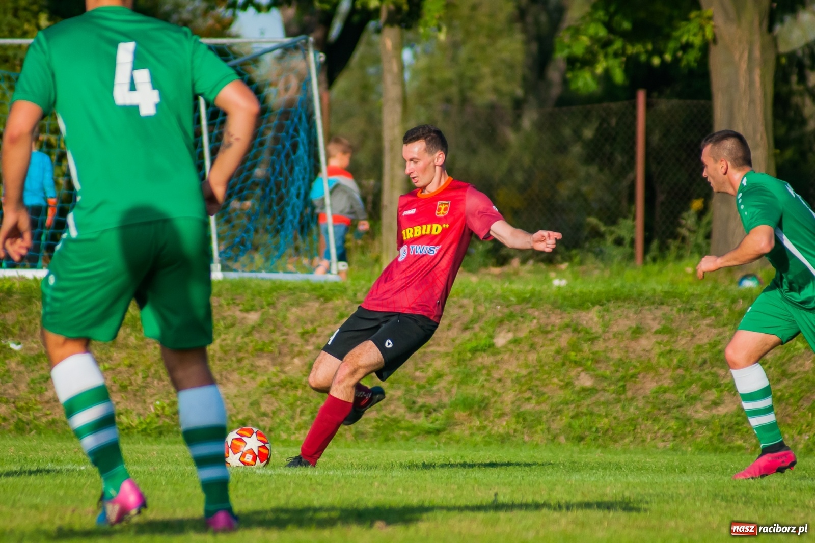 Zdjęcie w galerii na portalu naszraciborz.pl: A klasa. Zameczek Czernica rozbił Rafako [FOTO i WIDEO] wiadomości z regionu