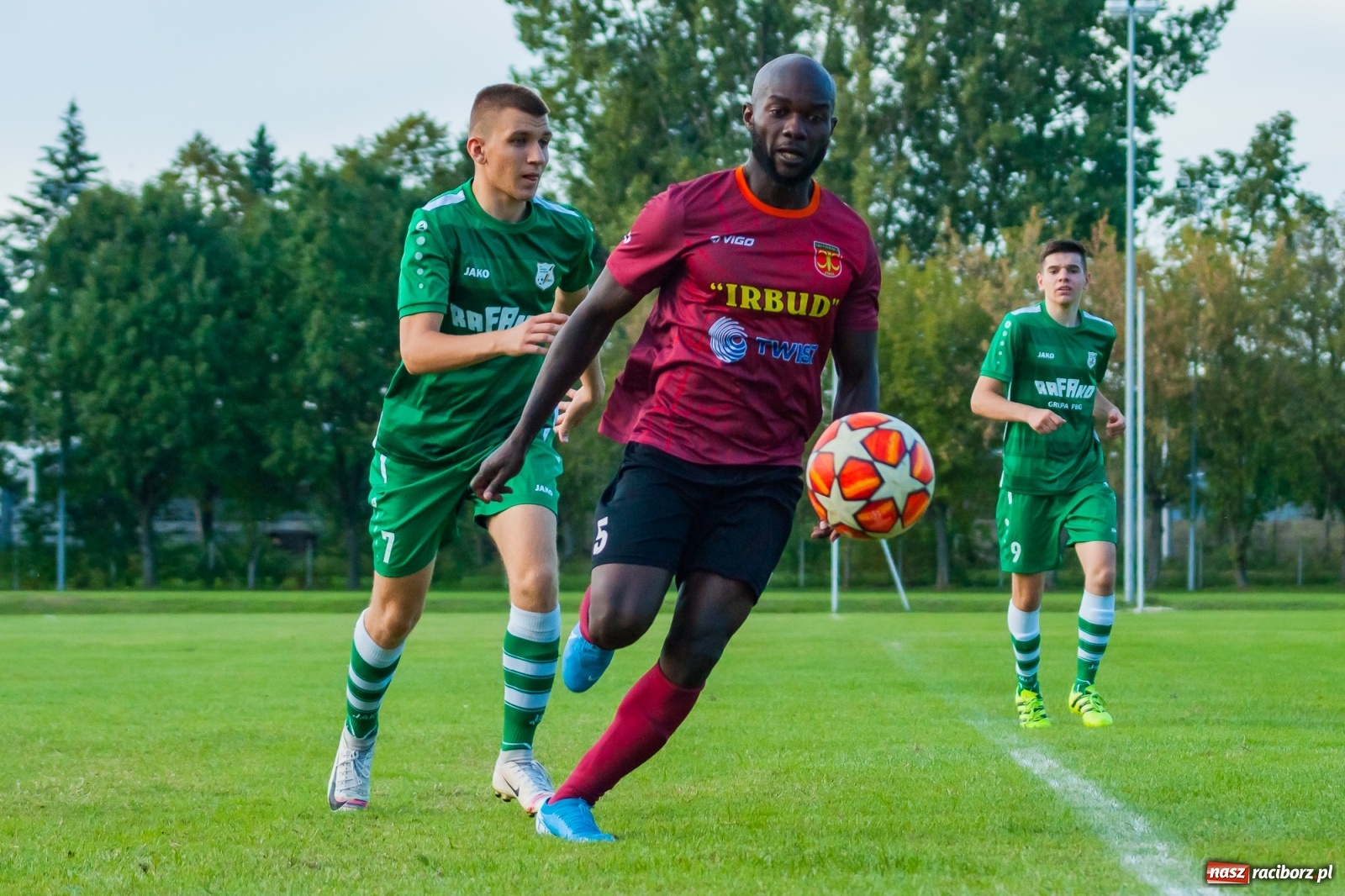 Zdjęcie w galerii na portalu naszraciborz.pl: A klasa. Zameczek Czernica rozbił Rafako [FOTO i WIDEO] wiadomości z regionu