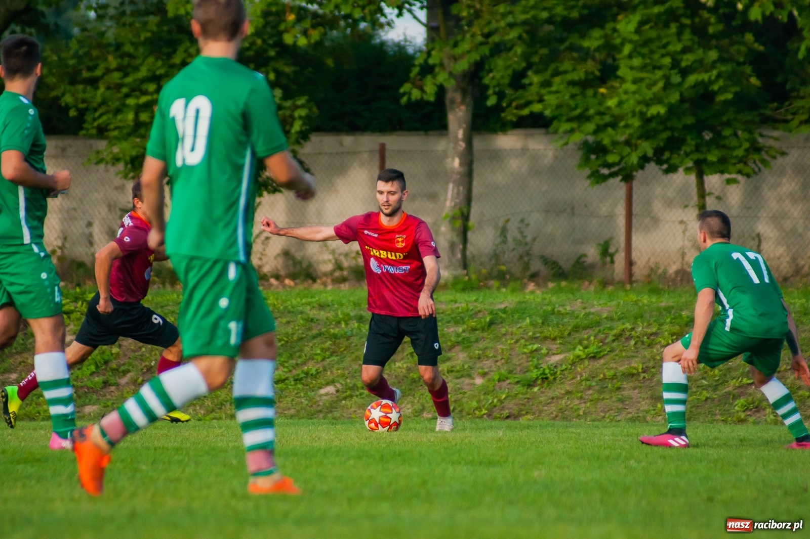 Zdjęcie w galerii na portalu naszraciborz.pl: A klasa. Zameczek Czernica rozbił Rafako [FOTO i WIDEO] wiadomości z regionu