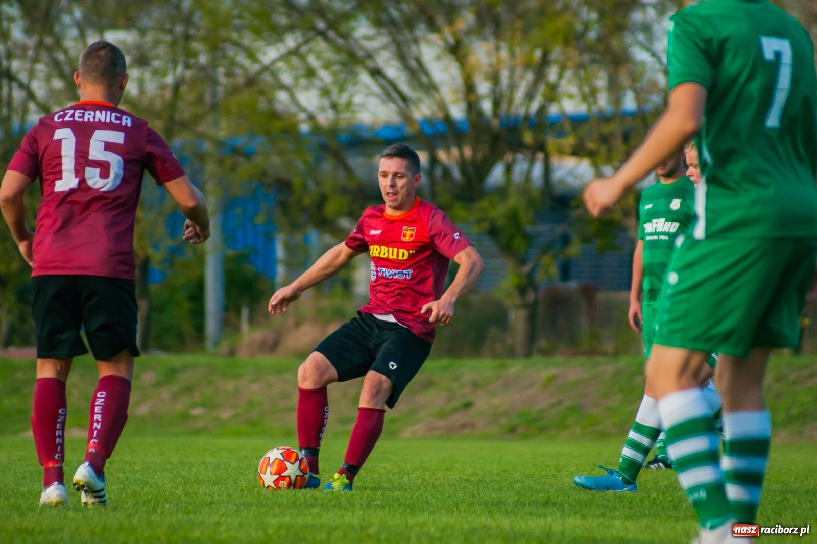 Zdjęcie w galerii na portalu naszraciborz.pl: A klasa. Zameczek Czernica rozbił Rafako [FOTO i WIDEO] wiadomości z regionu