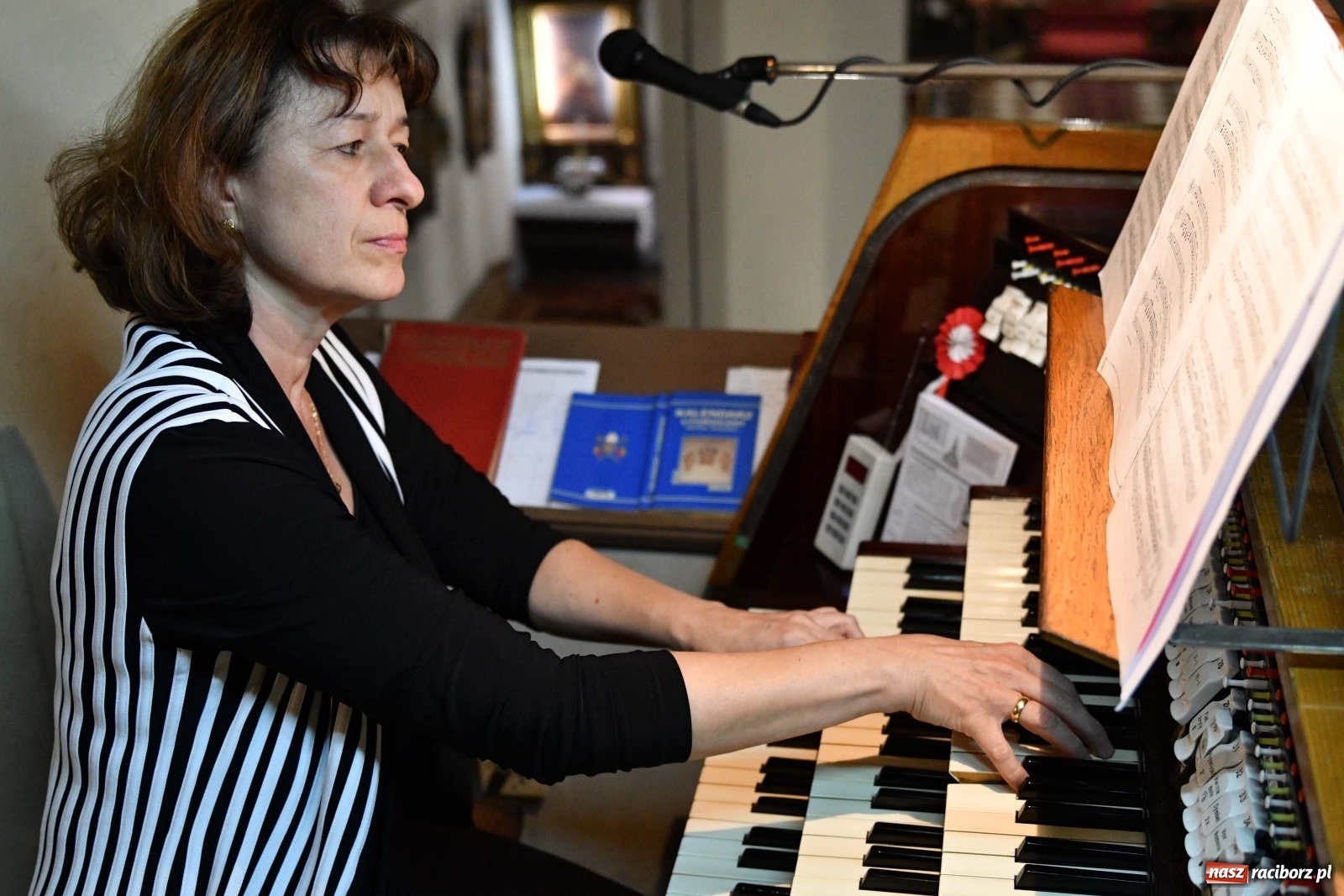 Zdjęcie w galerii na portalu naszraciborz.pl: Gdańscy artyści wystąpili w kościele farnym [FOTO] wiadomości z regionu