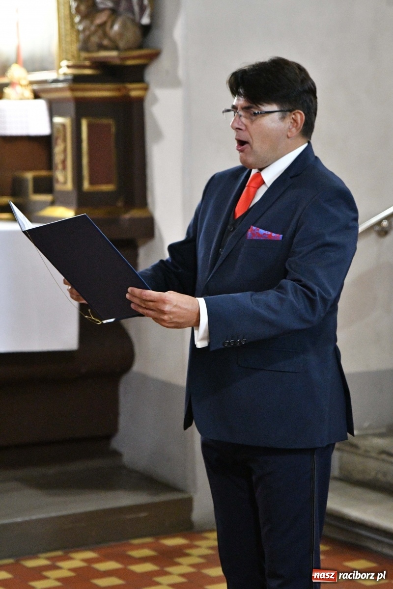 Zdjęcie w galerii na portalu naszraciborz.pl: Gdańscy artyści wystąpili w kościele farnym [FOTO] wiadomości z regionu