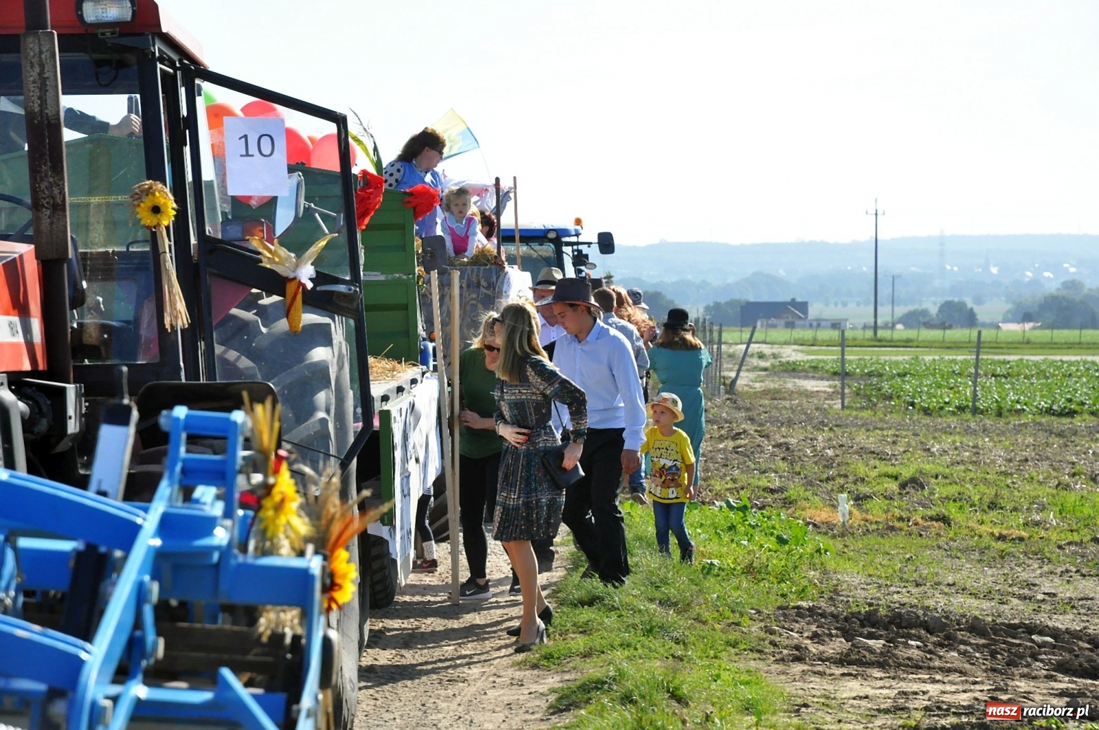 Zdjęcie w galerii na portalu naszraciborz.pl: Mała Miedonia, wielkie dożynki. Racibórz dziękuje za plony [FOTO i WIDEO]  wiadomości z regionu