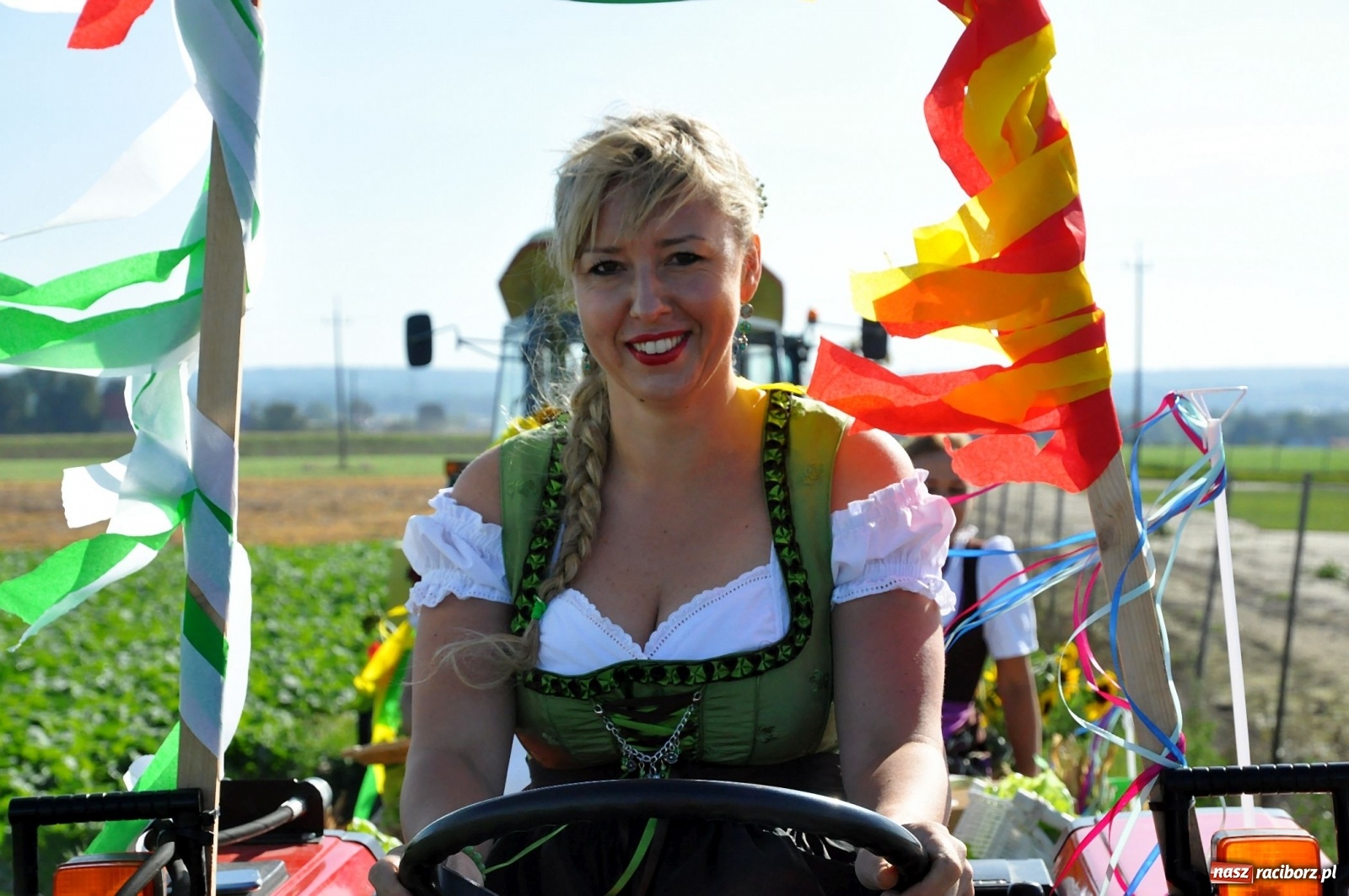 Zdjęcie w galerii na portalu naszraciborz.pl: Mała Miedonia, wielkie dożynki. Racibórz dziękuje za plony [FOTO i WIDEO]  wiadomości z regionu