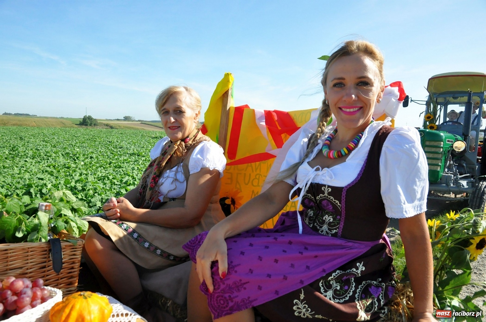 Zdjęcie w galerii na portalu naszraciborz.pl: Mała Miedonia, wielkie dożynki. Racibórz dziękuje za plony [FOTO i WIDEO]  wiadomości z regionu