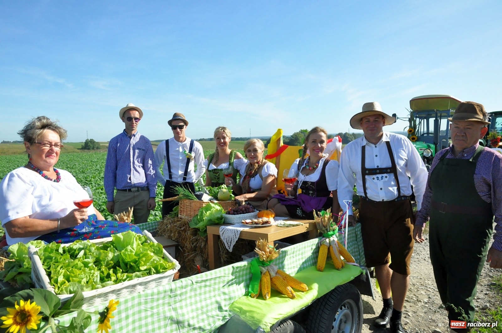 Zdjęcie w galerii na portalu naszraciborz.pl: Mała Miedonia, wielkie dożynki. Racibórz dziękuje za plony [FOTO i WIDEO]  wiadomości z regionu