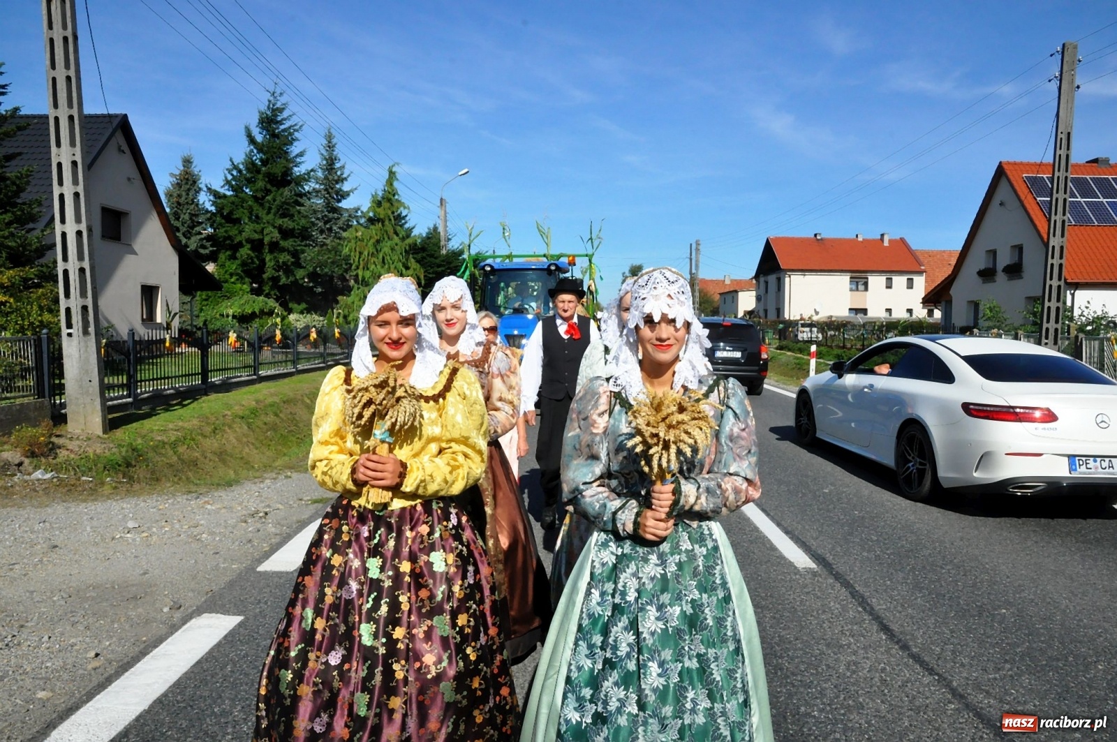 Zdjęcie w galerii na portalu naszraciborz.pl: Mała Miedonia, wielkie dożynki. Racibórz dziękuje za plony [FOTO i WIDEO]  wiadomości z regionu