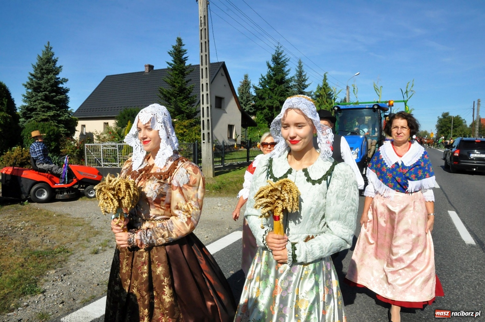 Zdjęcie w galerii na portalu naszraciborz.pl: Mała Miedonia, wielkie dożynki. Racibórz dziękuje za plony [FOTO i WIDEO]  wiadomości z regionu