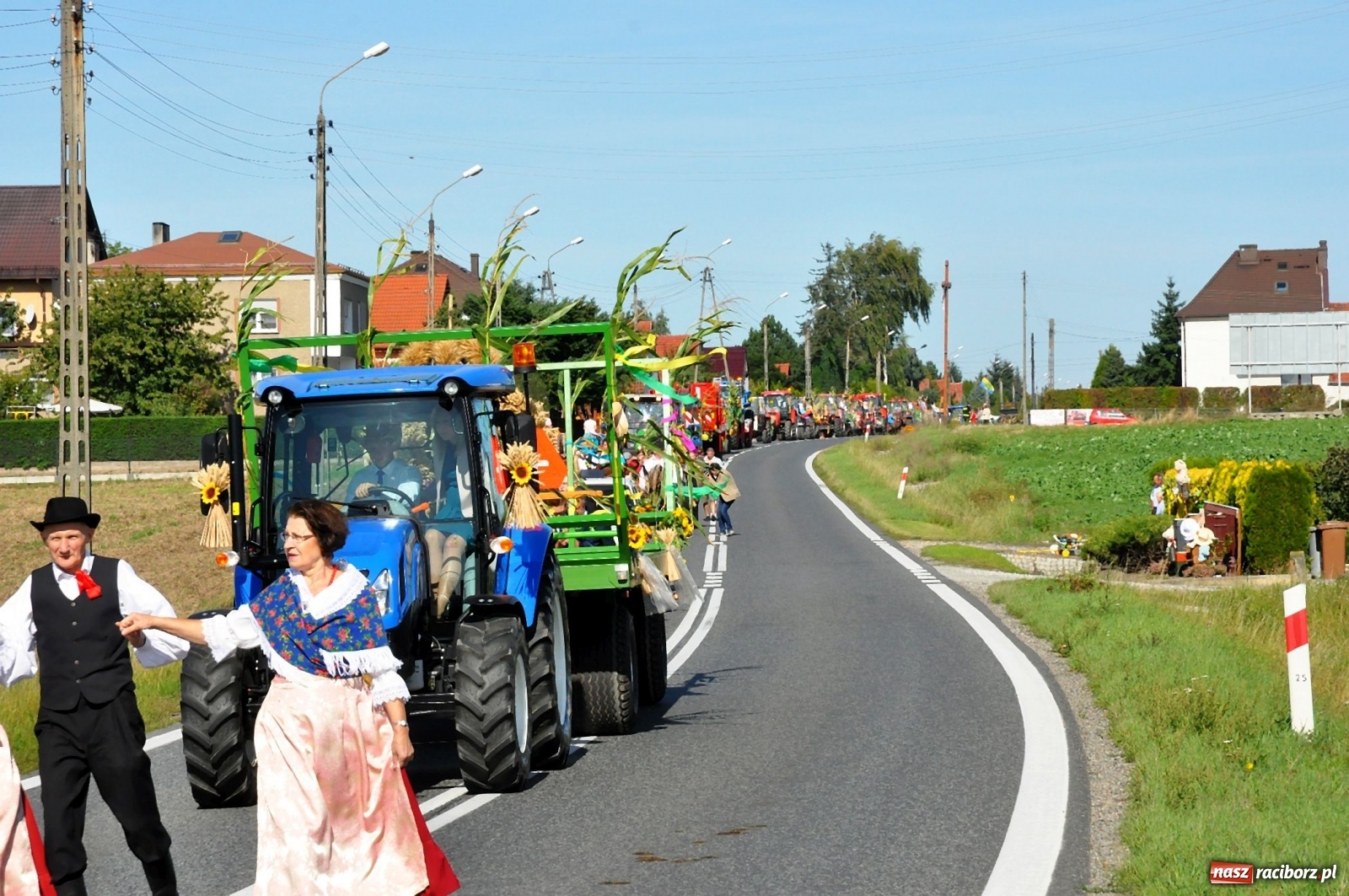 Zdjęcie w galerii na portalu naszraciborz.pl: Mała Miedonia, wielkie dożynki. Racibórz dziękuje za plony [FOTO i WIDEO]  wiadomości z regionu