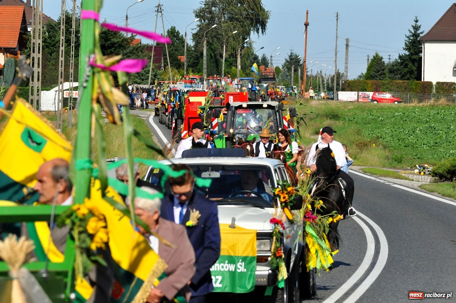 Zdjęcie w galerii na portalu naszraciborz.pl: Mała Miedonia, wielkie dożynki. Racibórz dziękuje za plony [FOTO i WIDEO]  wiadomości z regionu