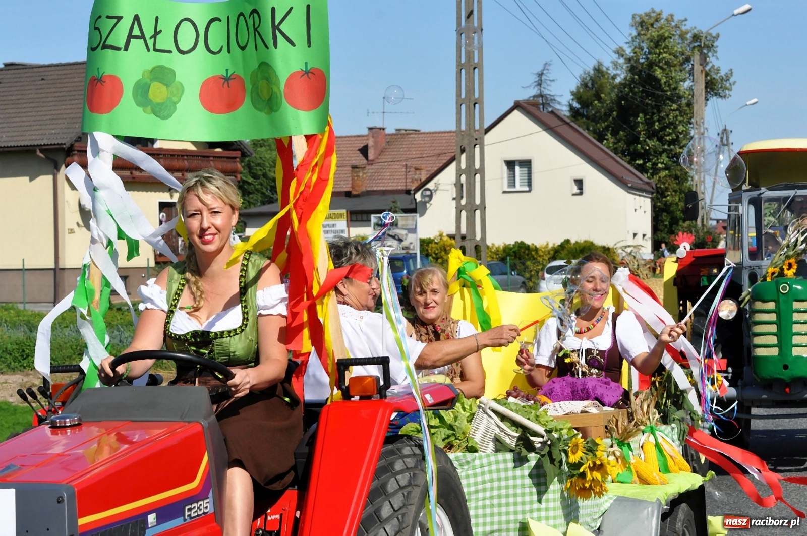 Zdjęcie w galerii na portalu naszraciborz.pl: Mała Miedonia, wielkie dożynki. Racibórz dziękuje za plony [FOTO i WIDEO]  wiadomości z regionu