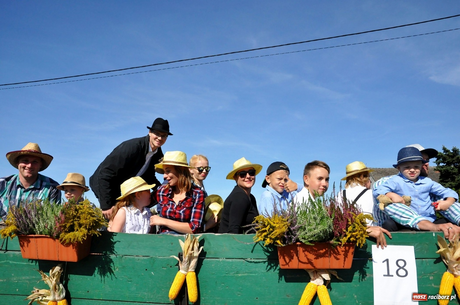 Zdjęcie w galerii na portalu naszraciborz.pl: Mała Miedonia, wielkie dożynki. Racibórz dziękuje za plony [FOTO i WIDEO]  wiadomości z regionu