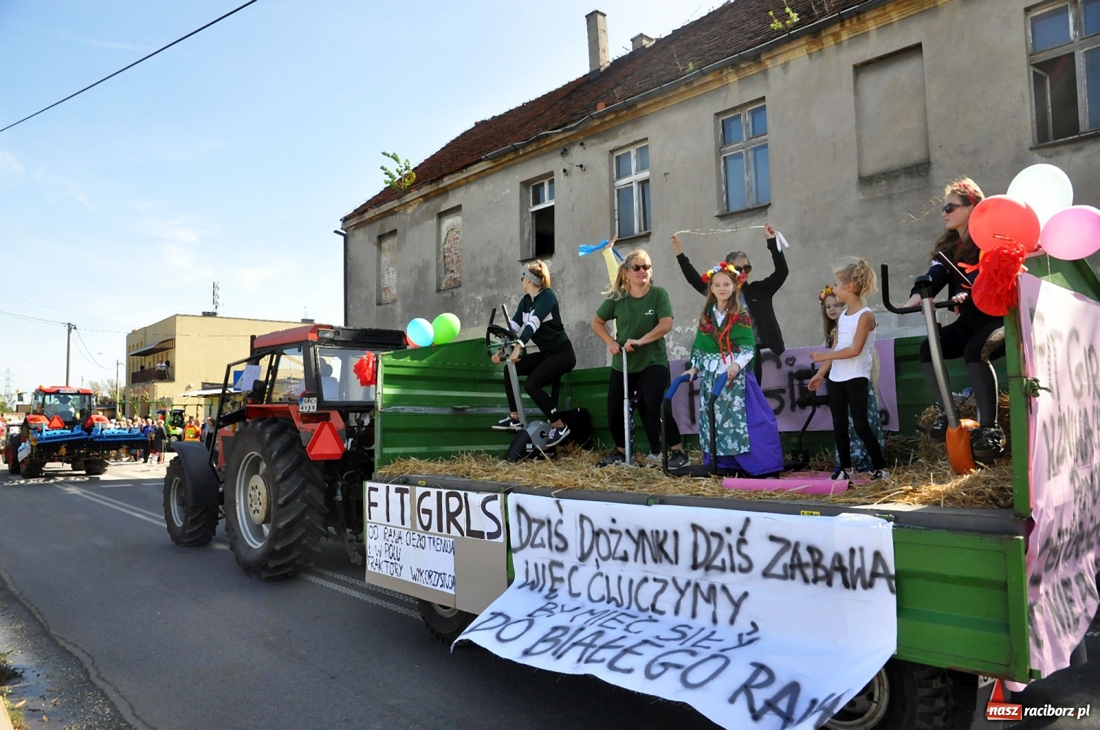 Zdjęcie w galerii na portalu naszraciborz.pl: Mała Miedonia, wielkie dożynki. Racibórz dziękuje za plony [FOTO i WIDEO]  wiadomości z regionu