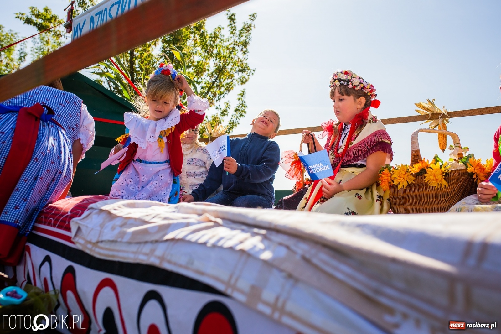 Zdjęcie w galerii na portalu naszraciborz.pl: Dożynki 2019. Gmina Rudnik bawi się w Łubowicach [FOTO i WIDEO] wiadomości z regionu
