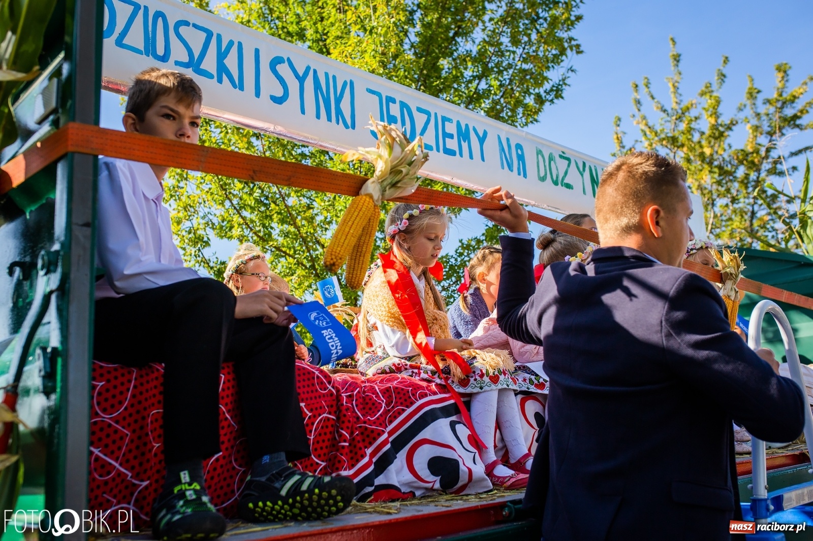 Zdjęcie w galerii na portalu naszraciborz.pl: Dożynki 2019. Gmina Rudnik bawi się w Łubowicach [FOTO i WIDEO] wiadomości z regionu