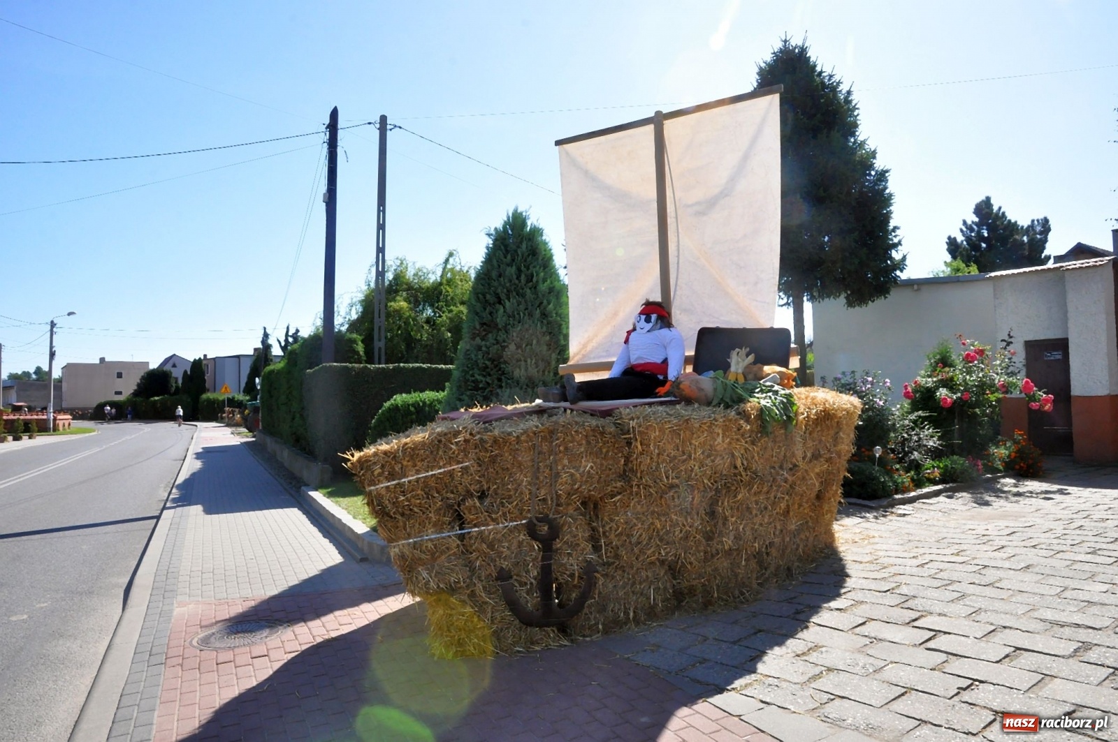 Zdjęcie w galerii na portalu naszraciborz.pl: Loża przywódców na dożynkach w Pawłowie [FOTO i WIDEO]  wiadomości z regionu