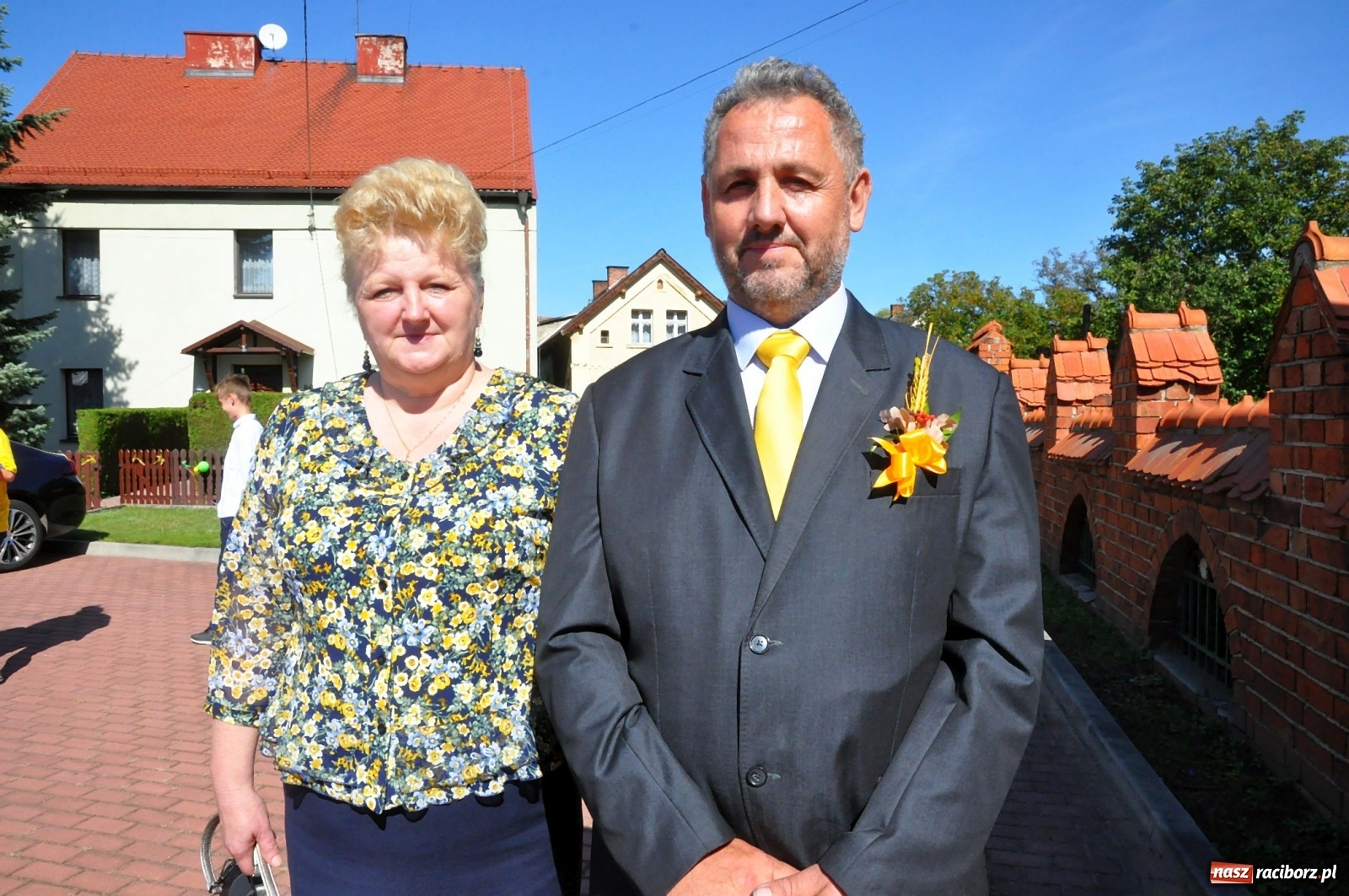 Zdjęcie w galerii na portalu naszraciborz.pl: Loża przywódców na dożynkach w Pawłowie [FOTO i WIDEO]  wiadomości z regionu