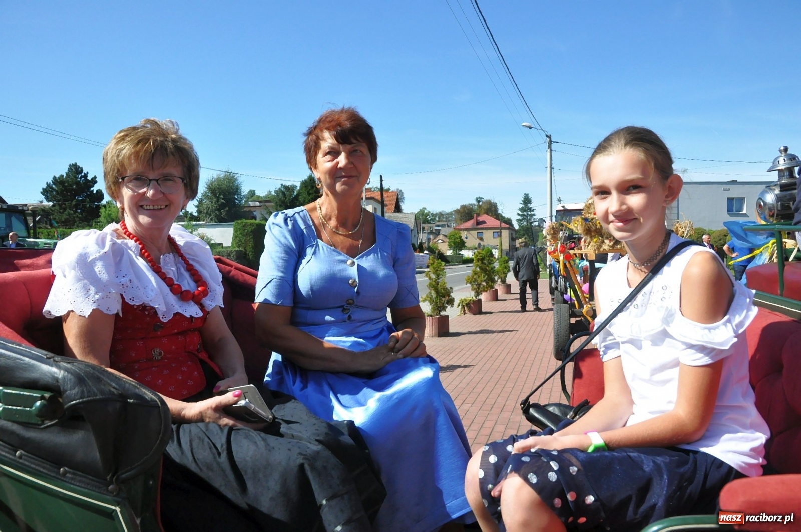 Zdjęcie w galerii na portalu naszraciborz.pl: Loża przywódców na dożynkach w Pawłowie [FOTO i WIDEO]  wiadomości z regionu