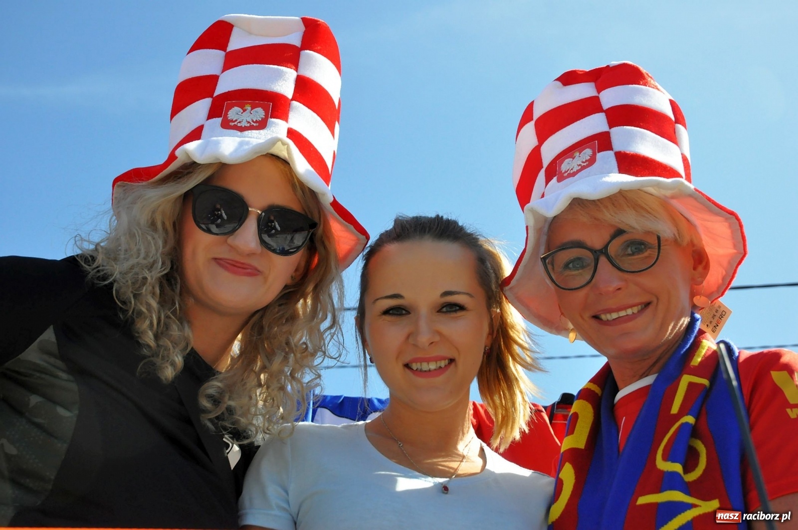 Zdjęcie w galerii na portalu naszraciborz.pl: Loża przywódców na dożynkach w Pawłowie [FOTO i WIDEO]  wiadomości z regionu