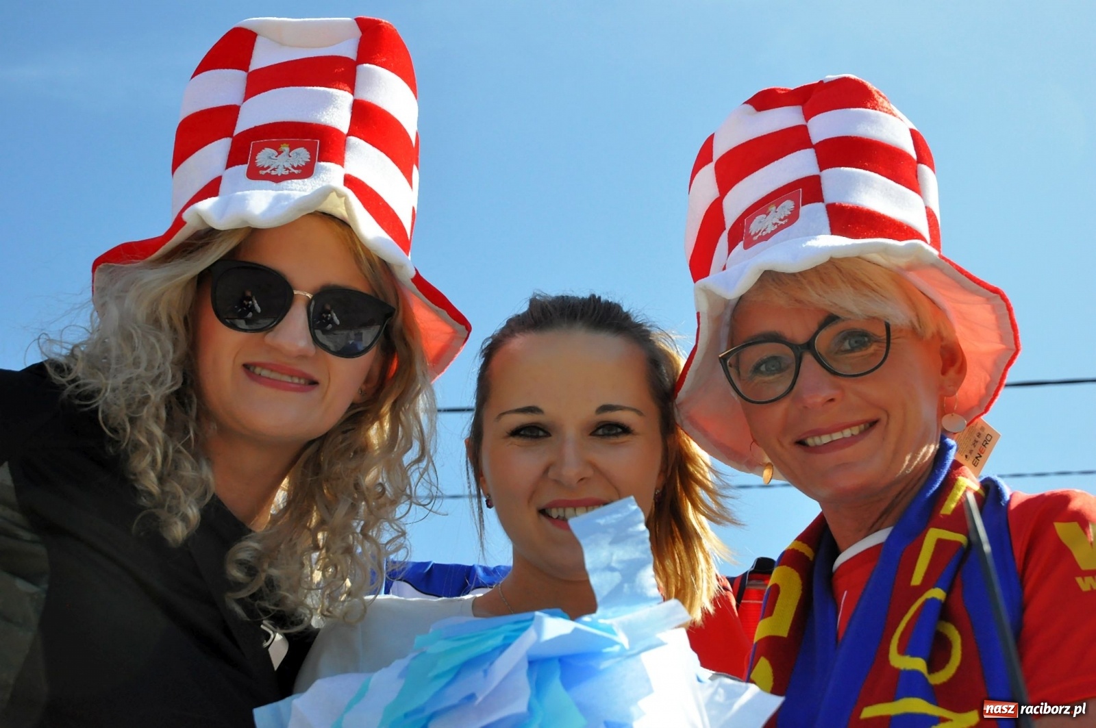 Zdjęcie w galerii na portalu naszraciborz.pl: Loża przywódców na dożynkach w Pawłowie [FOTO i WIDEO]  wiadomości z regionu