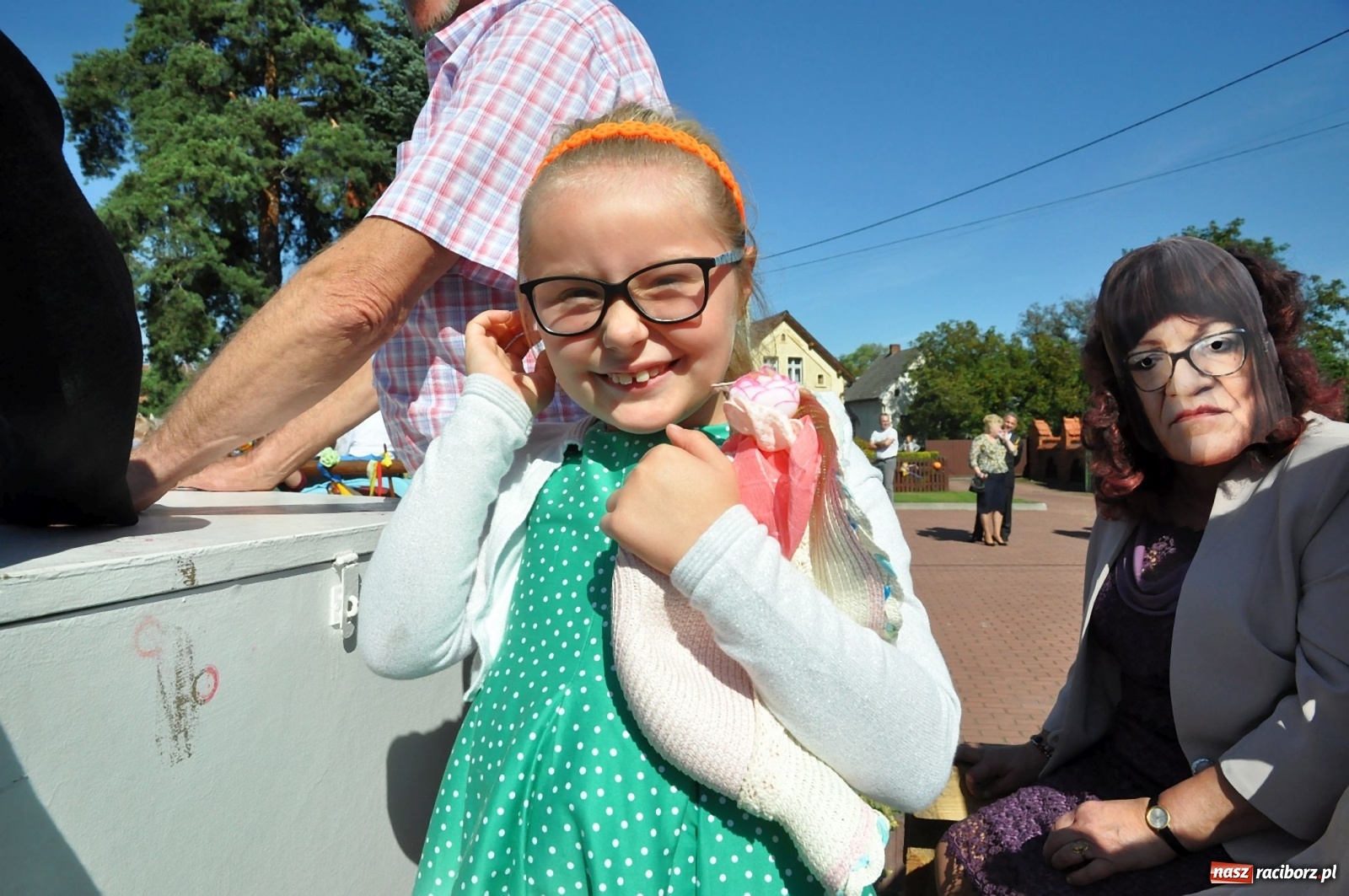 Zdjęcie w galerii na portalu naszraciborz.pl: Loża przywódców na dożynkach w Pawłowie [FOTO i WIDEO]  wiadomości z regionu