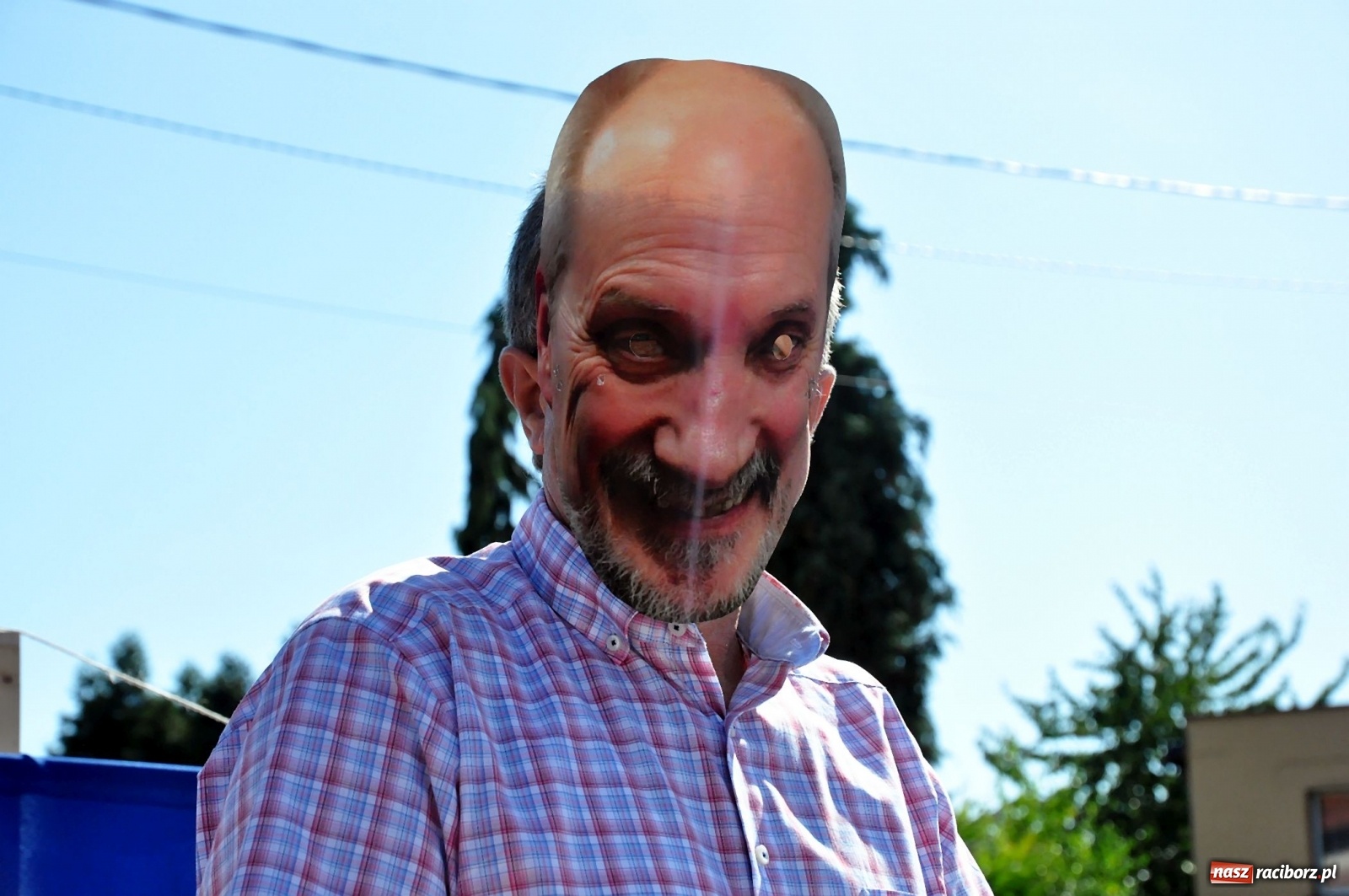 Zdjęcie w galerii na portalu naszraciborz.pl: Loża przywódców na dożynkach w Pawłowie [FOTO i WIDEO]  wiadomości z regionu