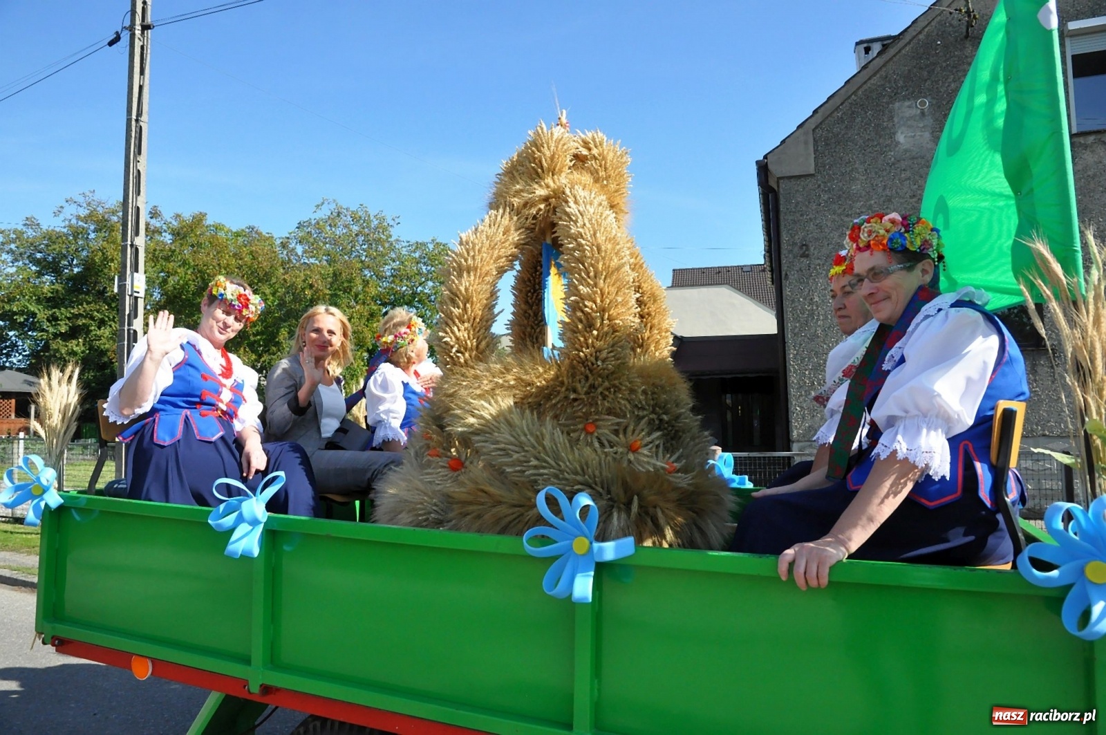 Zdjęcie w galerii na portalu naszraciborz.pl: Dożynki w Pogrzebieniu na bis [FOTO] wiadomości z regionu