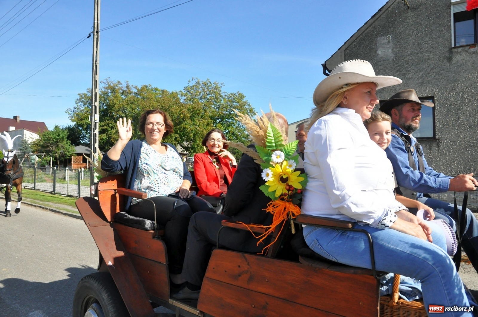 Zdjęcie w galerii na portalu naszraciborz.pl: Dożynki w Pogrzebieniu na bis [FOTO] wiadomości z regionu