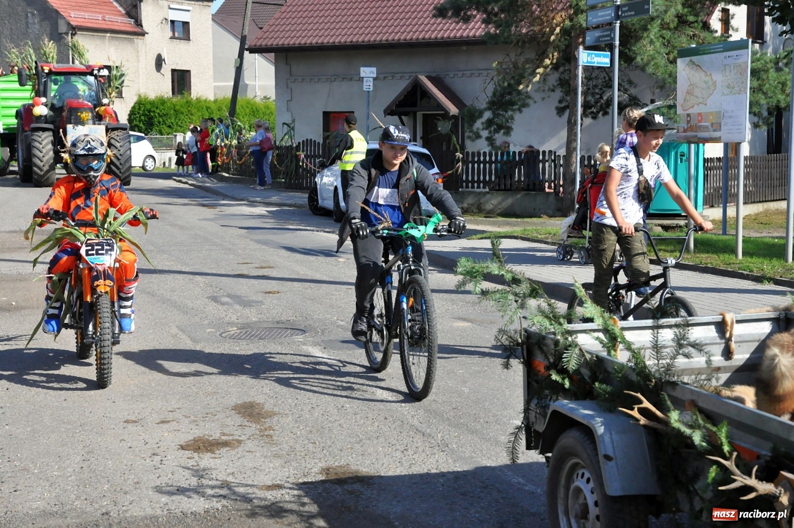 Zdjęcie w galerii na portalu naszraciborz.pl: Dożynki w Pogrzebieniu na bis [FOTO] wiadomości z regionu