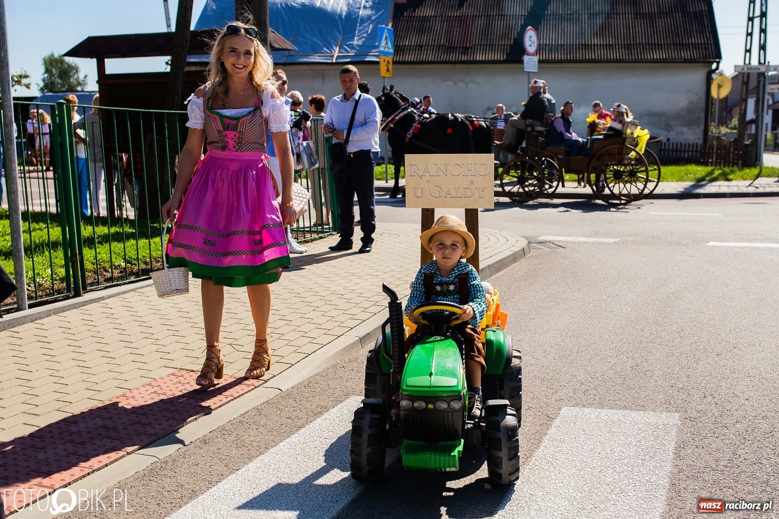 Zdjęcie w galerii na portalu naszraciborz.pl: Dożynki parafialne w Bieńkowicach [FOTO i WIDEO] wiadomości z regionu