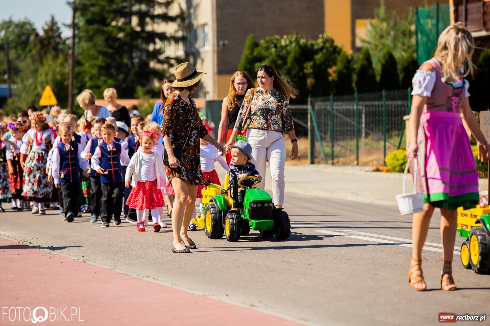 Zdjęcie w galerii na portalu naszraciborz.pl: Dożynki parafialne w Bieńkowicach [FOTO i WIDEO] wiadomości z regionu