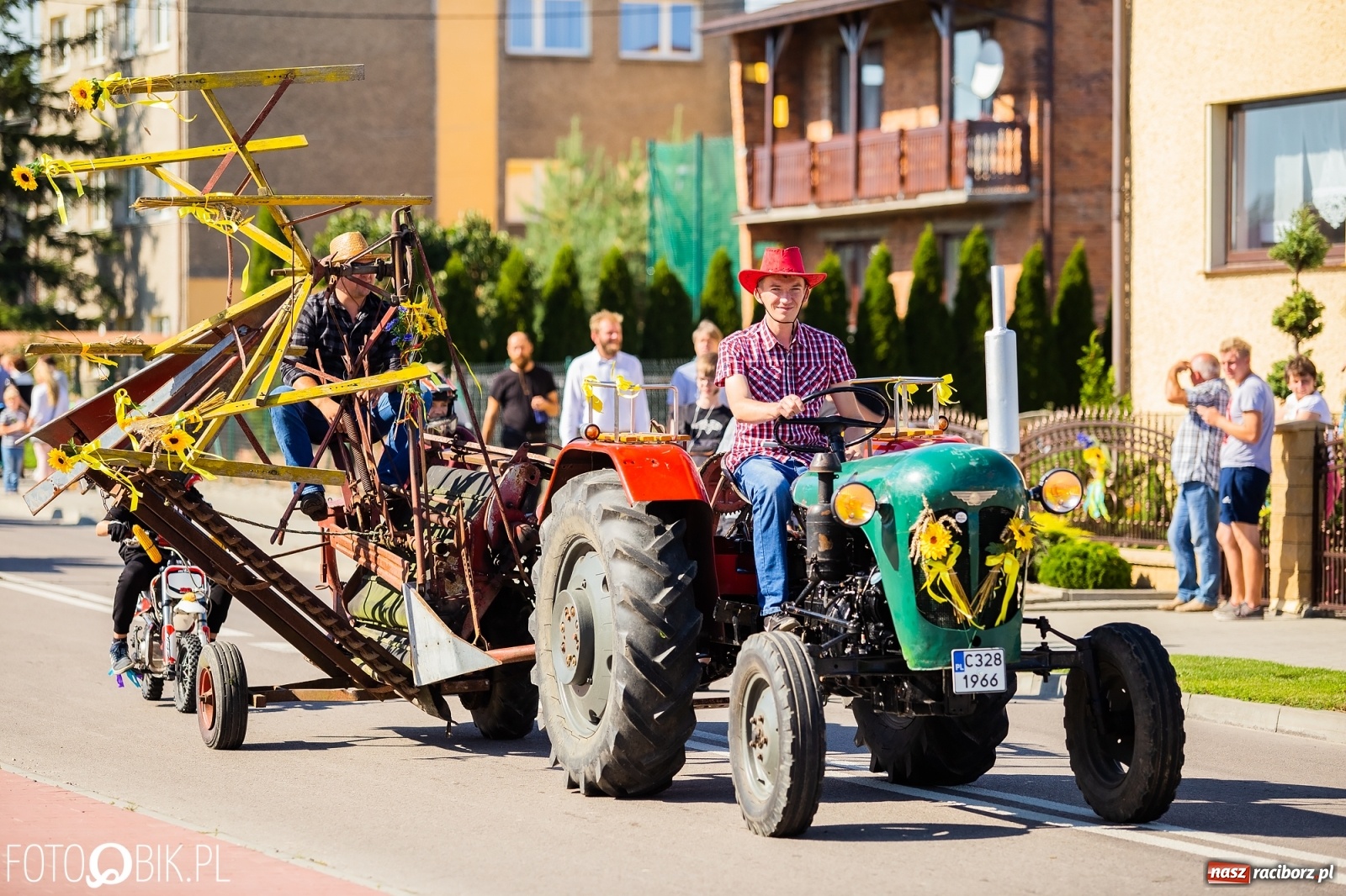 Zdjęcie w galerii na portalu naszraciborz.pl: Dożynki parafialne w Bieńkowicach [FOTO i WIDEO] wiadomości z regionu